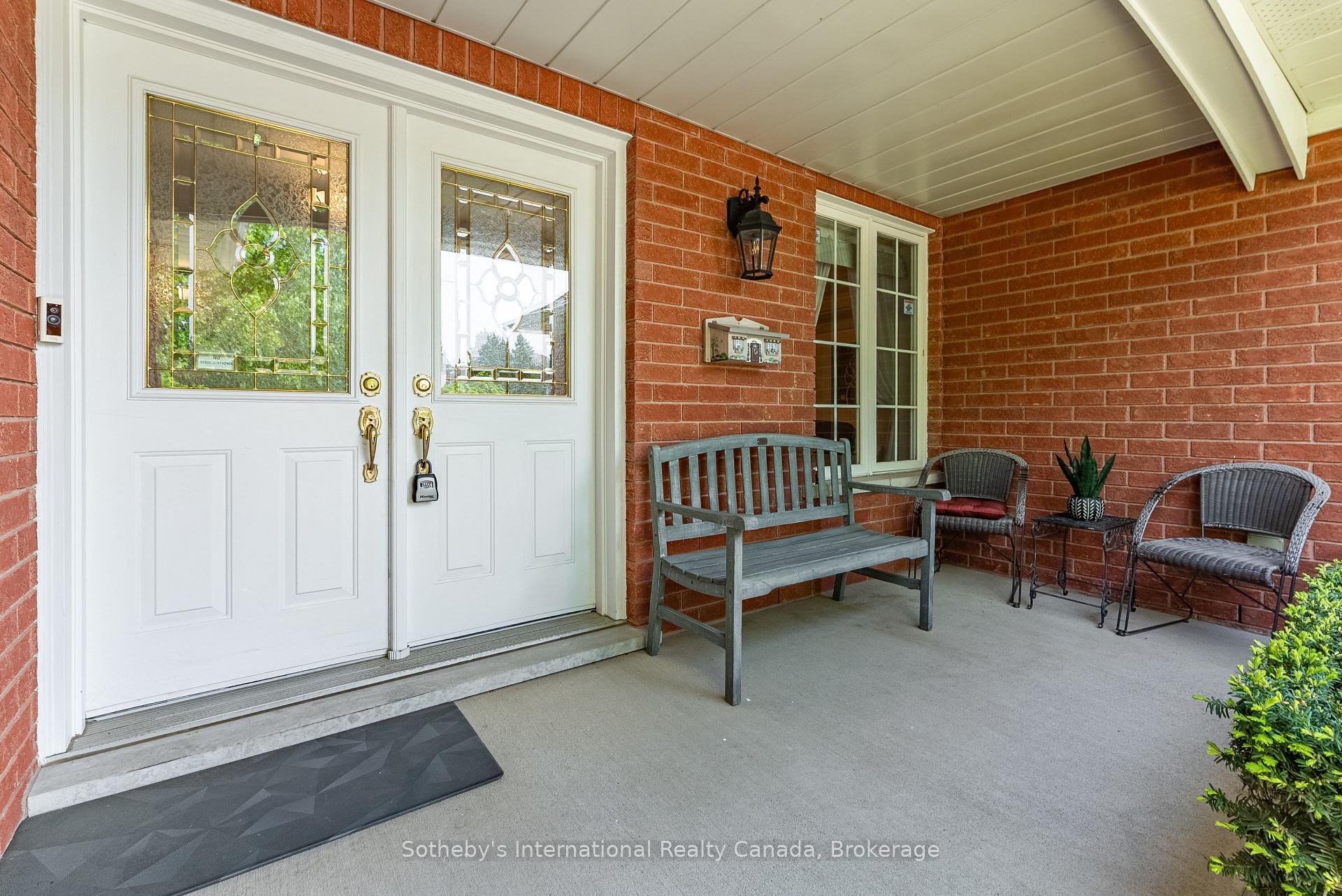 Photo 4 of 141 Springfield Boulevard, Hamilton, Meadowlands — HOMEH