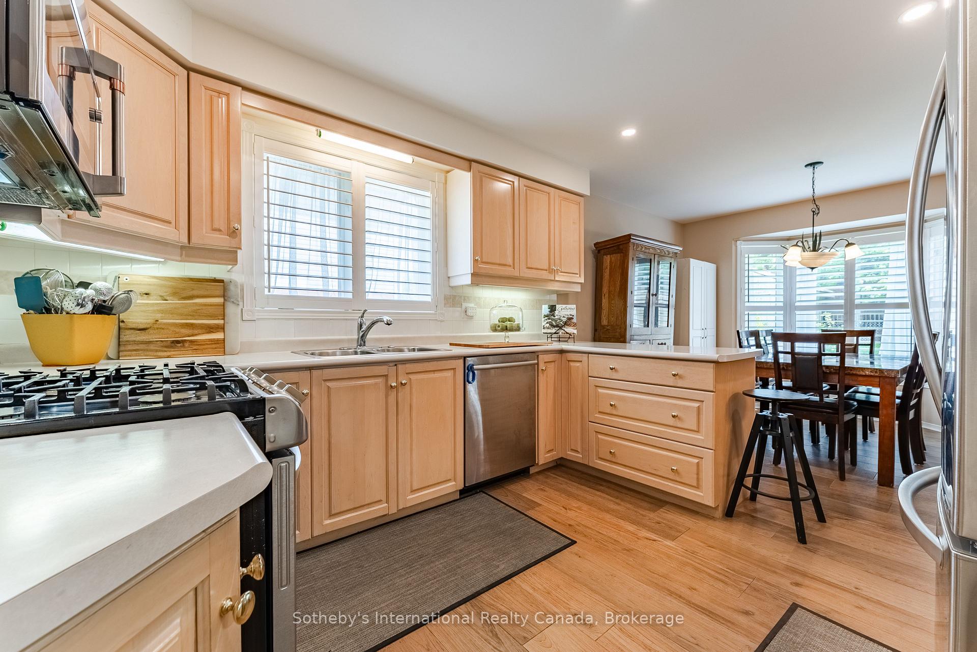 Photo 14 of 141 Springfield Boulevard, Hamilton, Meadowlands — HOMEH