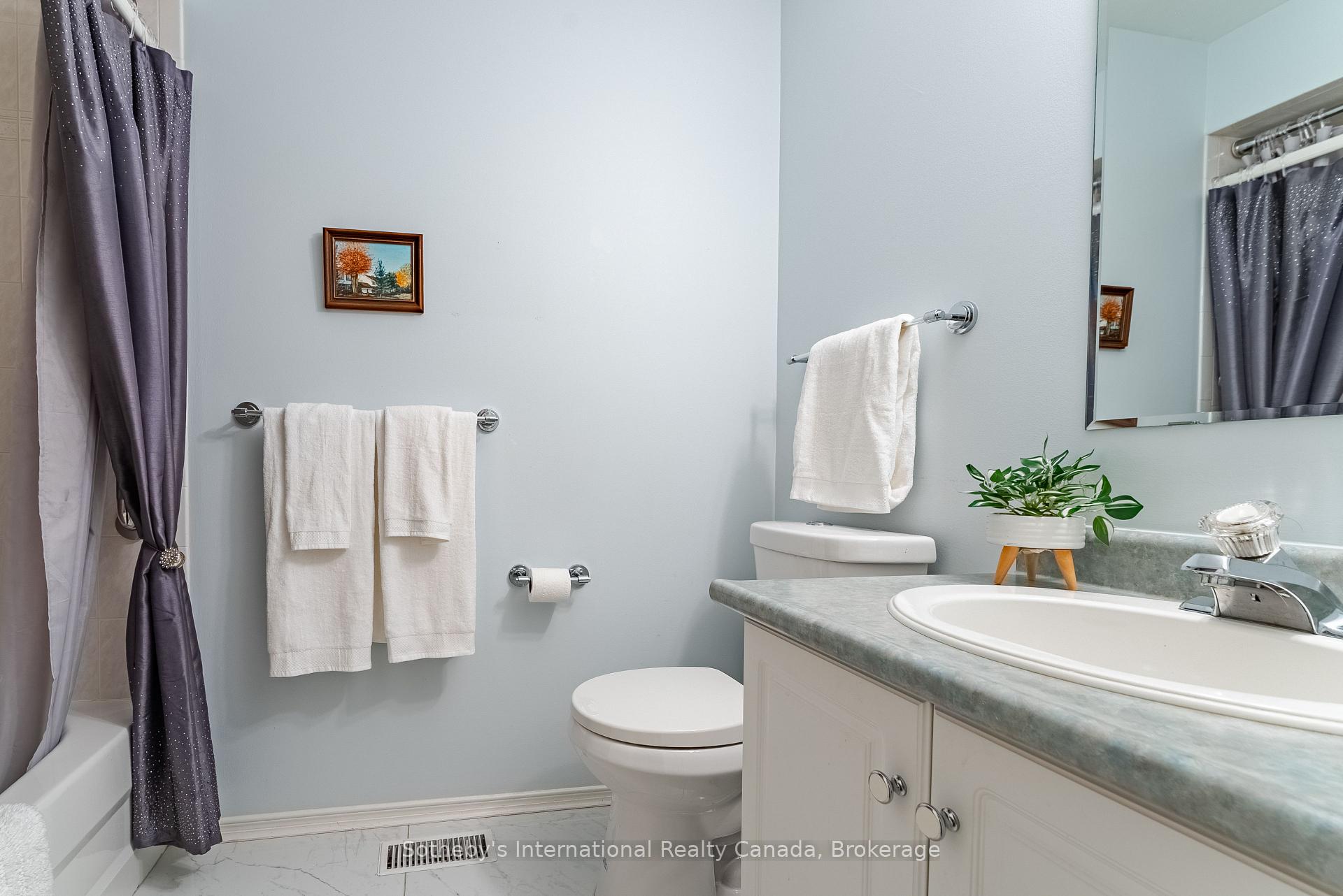 Photo 33 of 141 Springfield Boulevard, Hamilton, Meadowlands — HOMEH