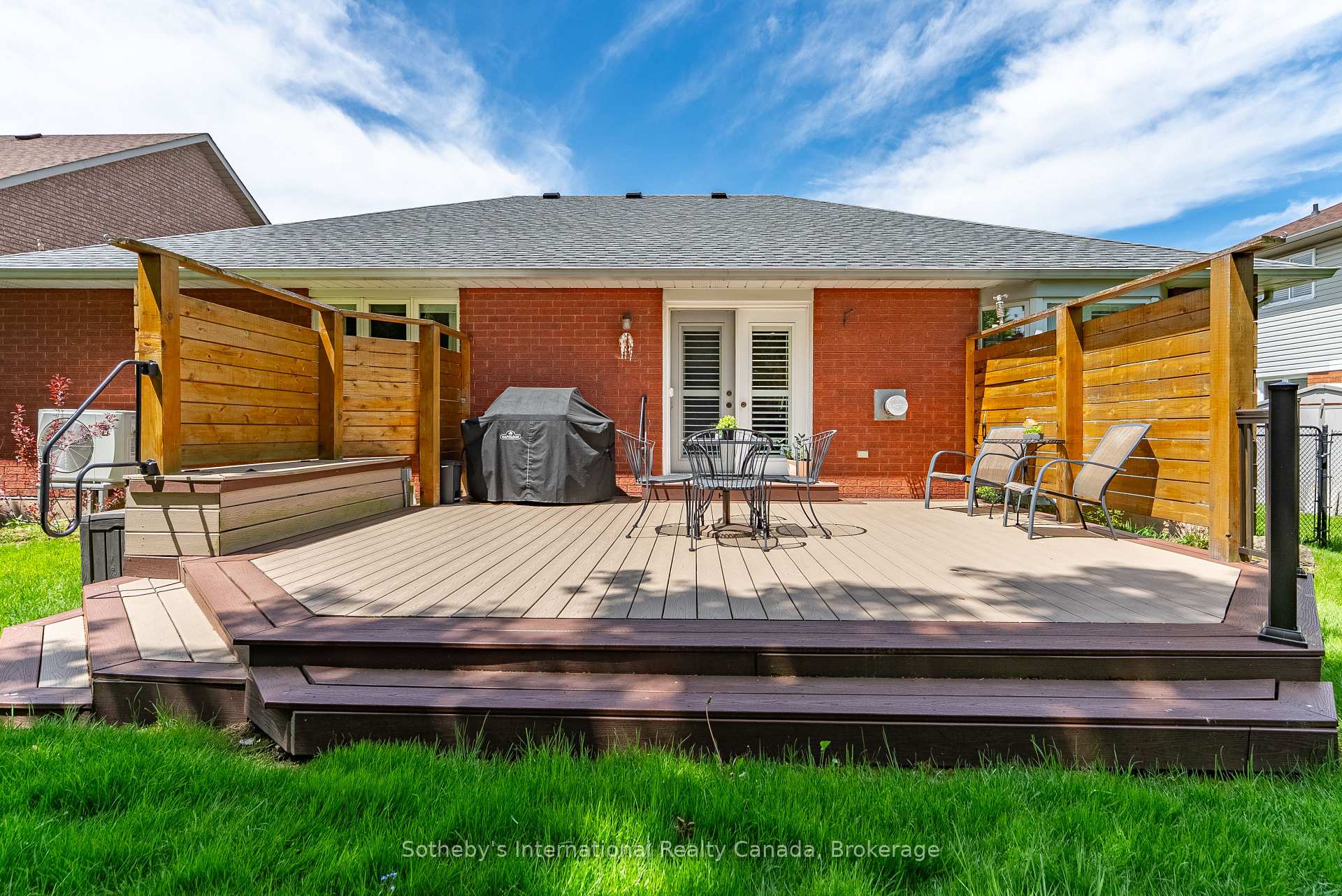 Photo 35 of 141 Springfield Boulevard, Hamilton, Meadowlands — HOMEH