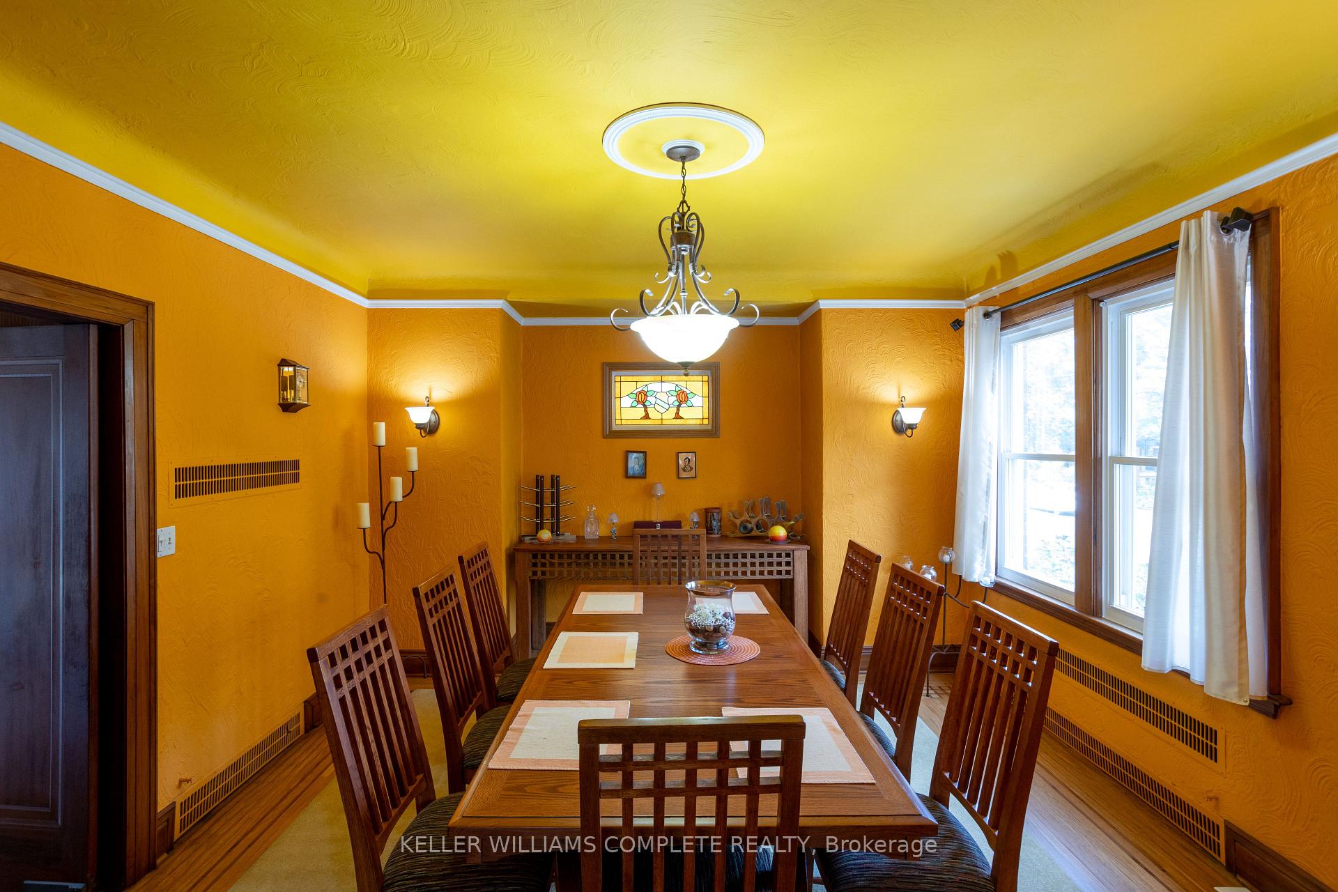 Photo 9 of 52 Balmoral Avenue S, Hamilton, Delta — HOMEH