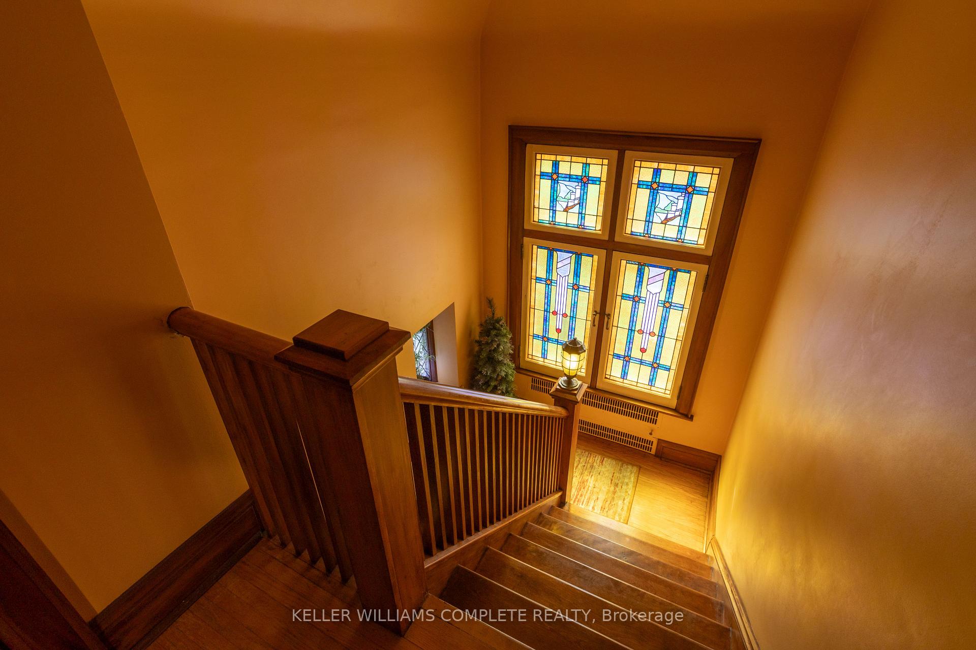 Photo 13 of 52 Balmoral Avenue S, Hamilton, Delta — HOMEH