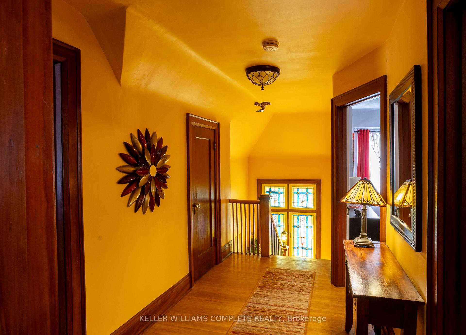 Photo 17 of 52 Balmoral Avenue S, Hamilton, Delta — HOMEH