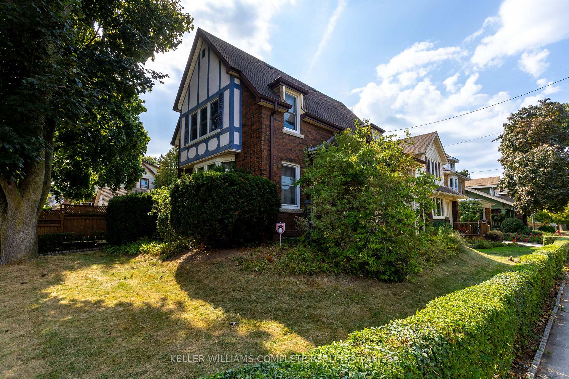 Photo 30 of 52 Balmoral Avenue S, Hamilton, Delta — HOMEH