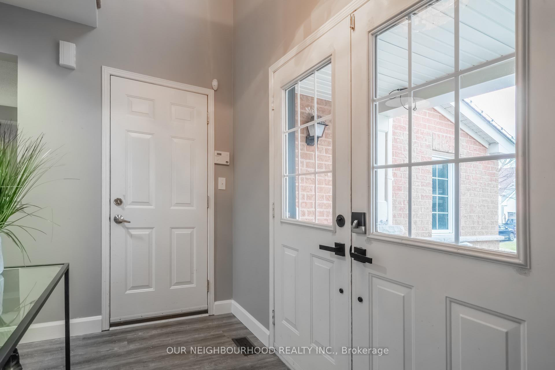 Photo 8 of 1138 Ashgrove Crescent, Oshawa, Pinecrest — HOMEH