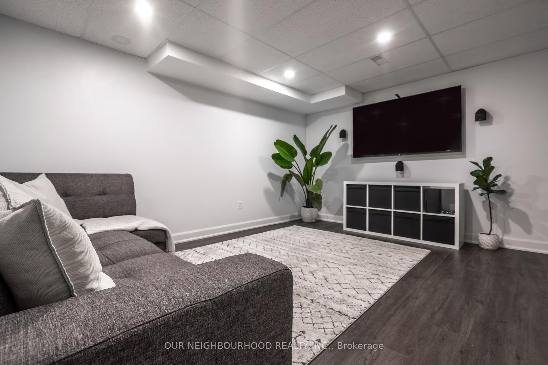 Photo 12 of 1138 Ashgrove Crescent, Oshawa, Pinecrest — HOMEH