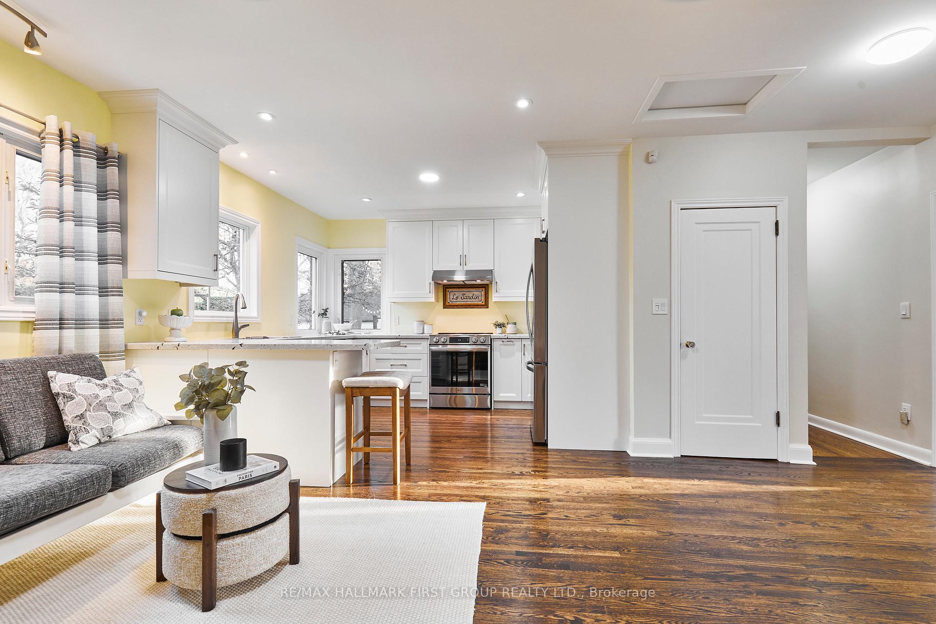 Photo 15 of 91 Riverside Drive S, Oshawa, Donevan — HOMEH