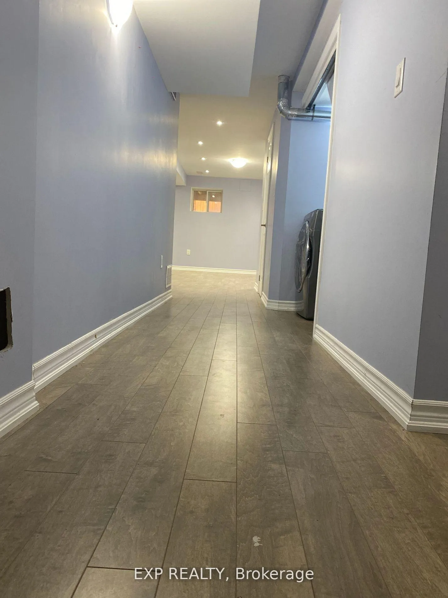 Photo 17 of 28 Wicklow Road, Brampton, Credit Valley — HOMEH