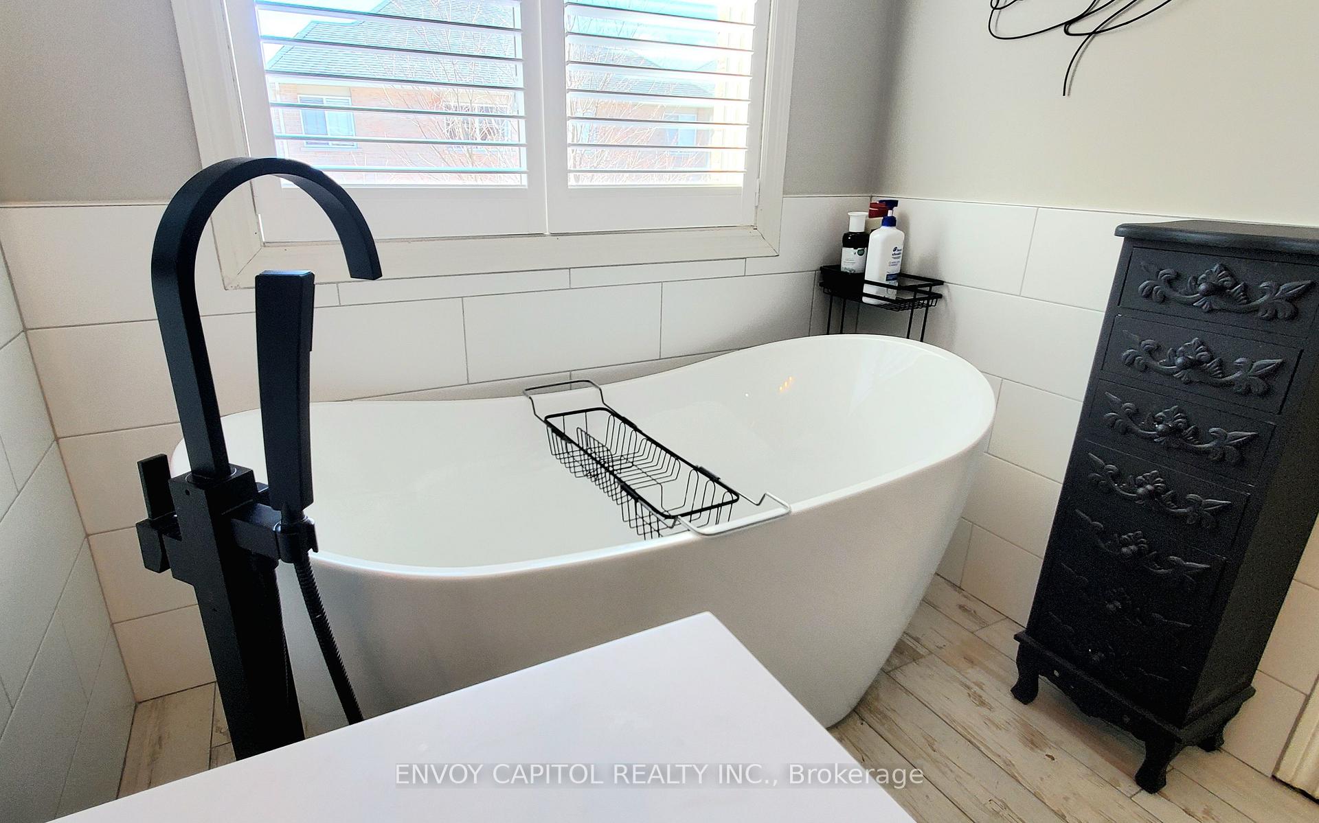 Photo 18 of Unit 55, 2511 Boros Road, Burlington, Rose — HOMEH