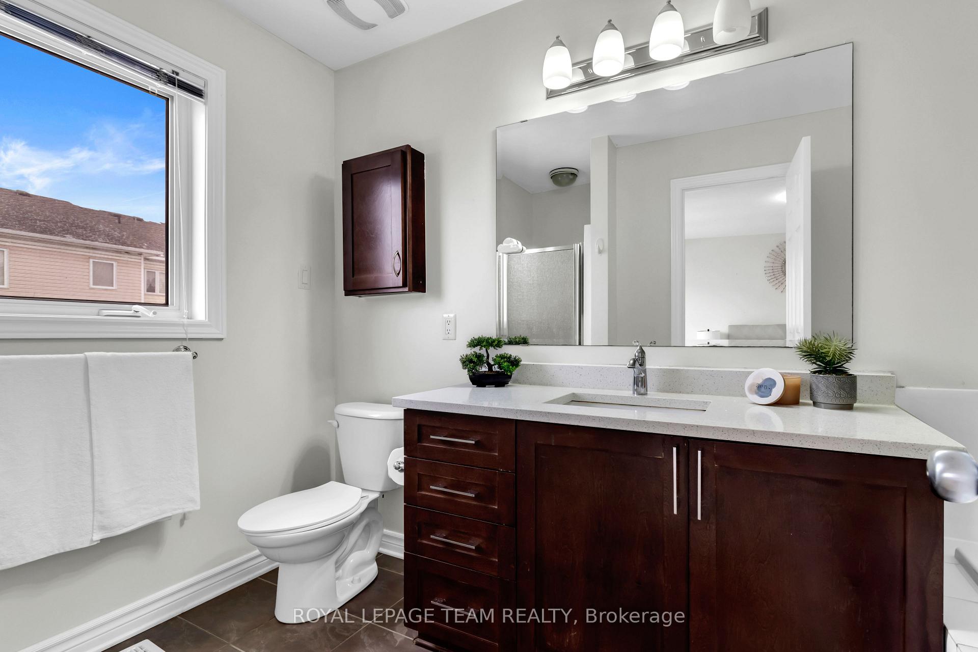 Photo 18 of 718 Paul Metivier Drive, Ottawa, Barrhaven - Strandherd — HOMEH
