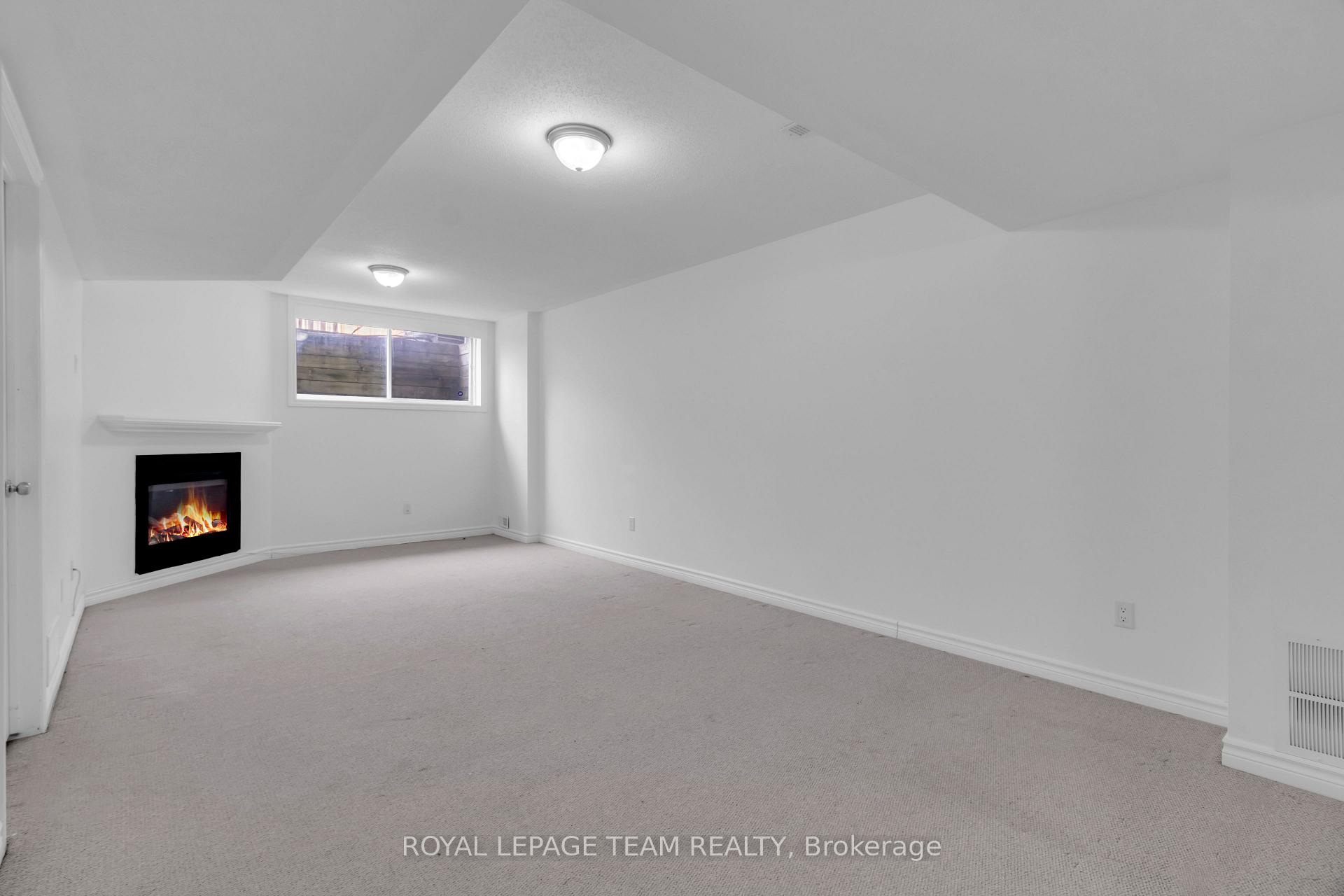 Photo 23 of 718 Paul Metivier Drive, Ottawa, Barrhaven - Strandherd — HOMEH