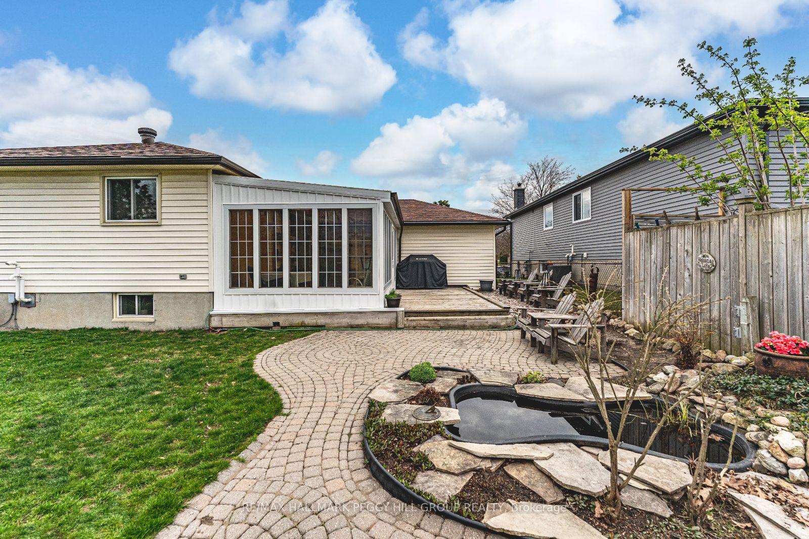 Photo 19 of 22 Coles Street, Barrie, Sunnidale — HOMEH