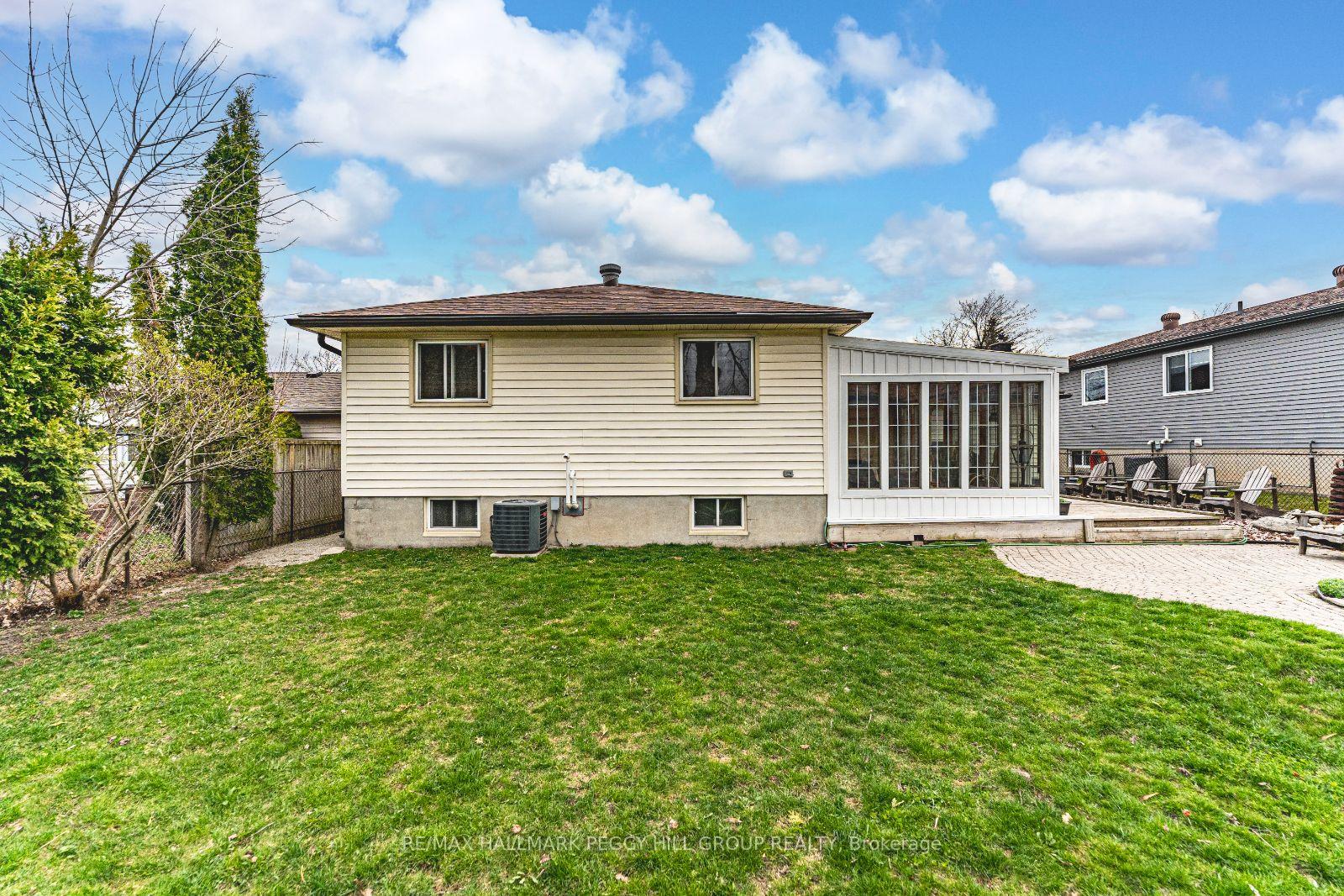 Photo 21 of 22 Coles Street, Barrie, Sunnidale — HOMEH