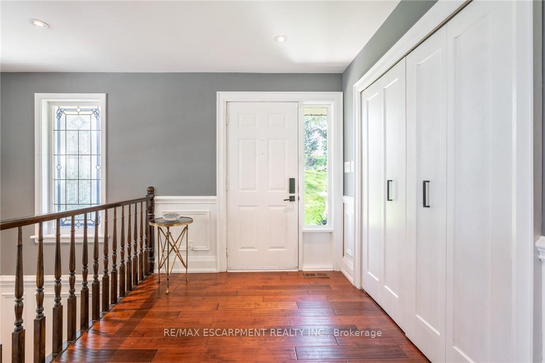 Photo 6 of 607 Edgewater Crescent, Burlington, LaSalle — HOMEH