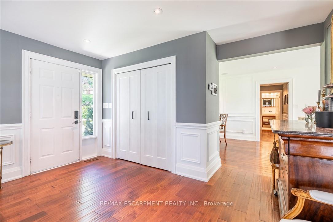 Photo 8 of 607 Edgewater Crescent, Burlington, LaSalle — HOMEH