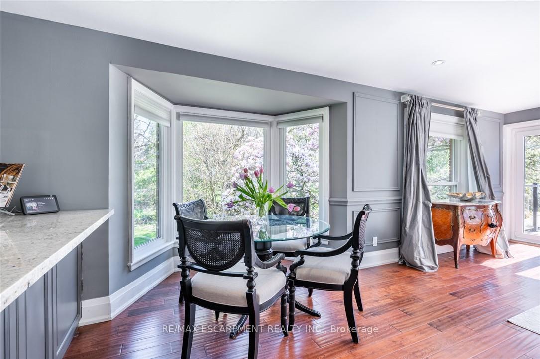 Photo 12 of 607 Edgewater Crescent, Burlington, LaSalle — HOMEH