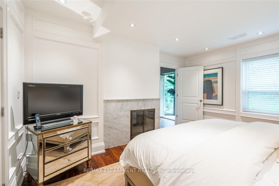 Photo 25 of 607 Edgewater Crescent, Burlington, LaSalle — HOMEH