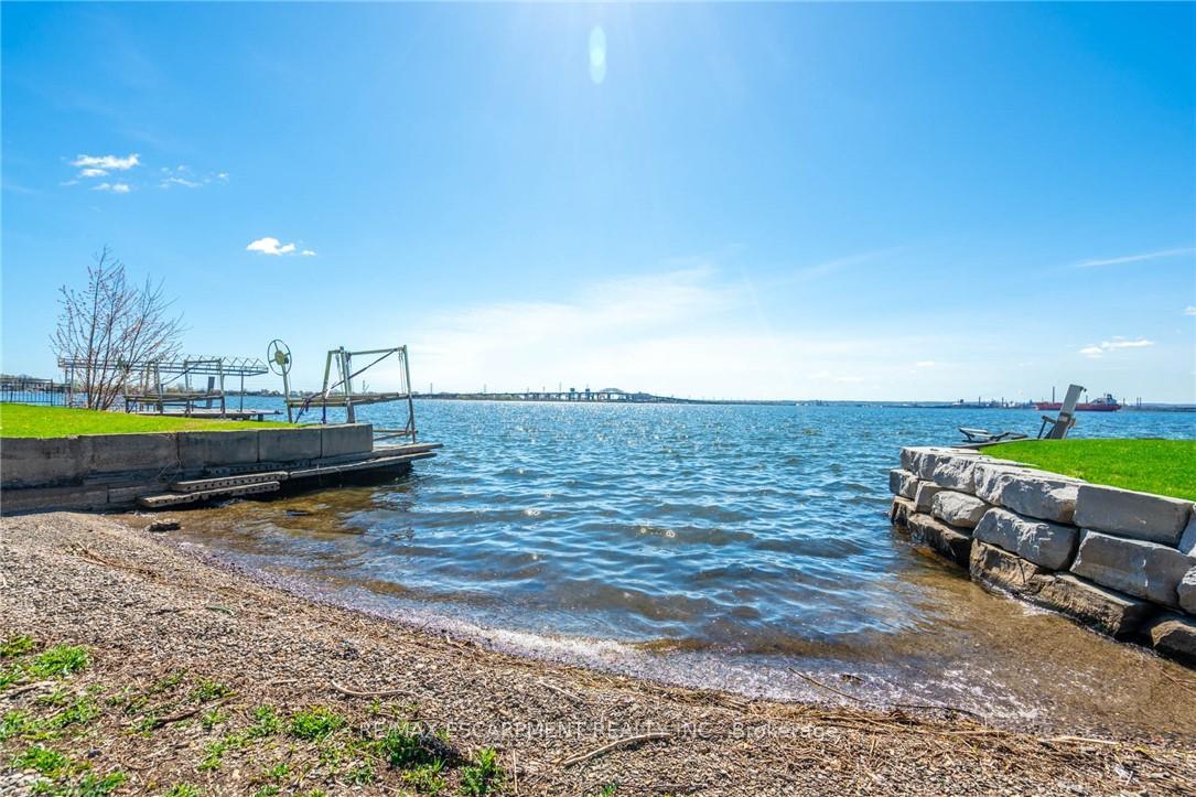 Photo 37 of 607 Edgewater Crescent, Burlington, LaSalle — HOMEH
