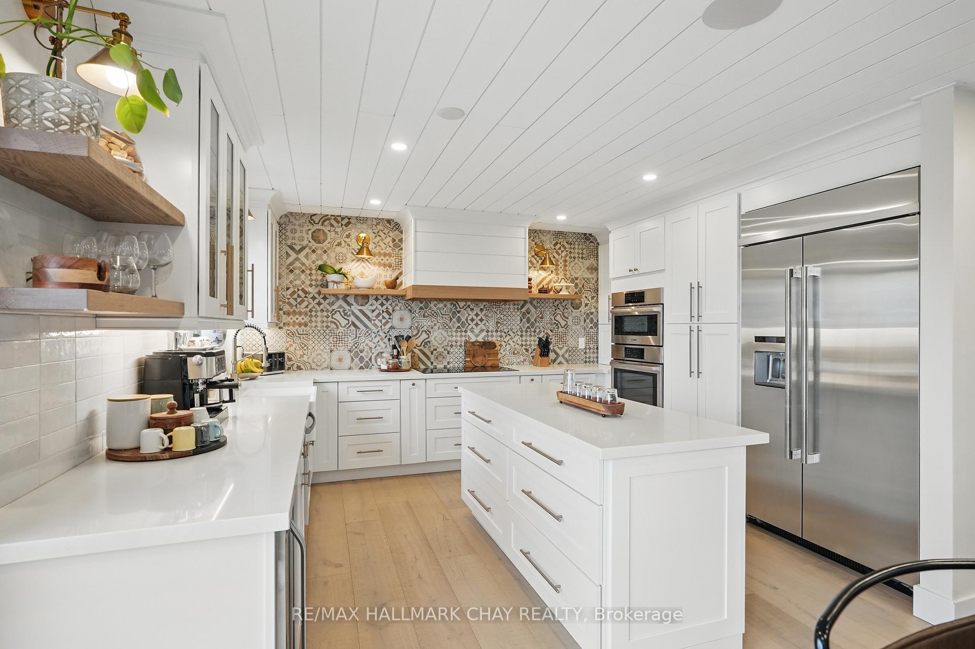 Photo 4 of 133 Fox Run, Barrie, Letitia Heights — HOMEH