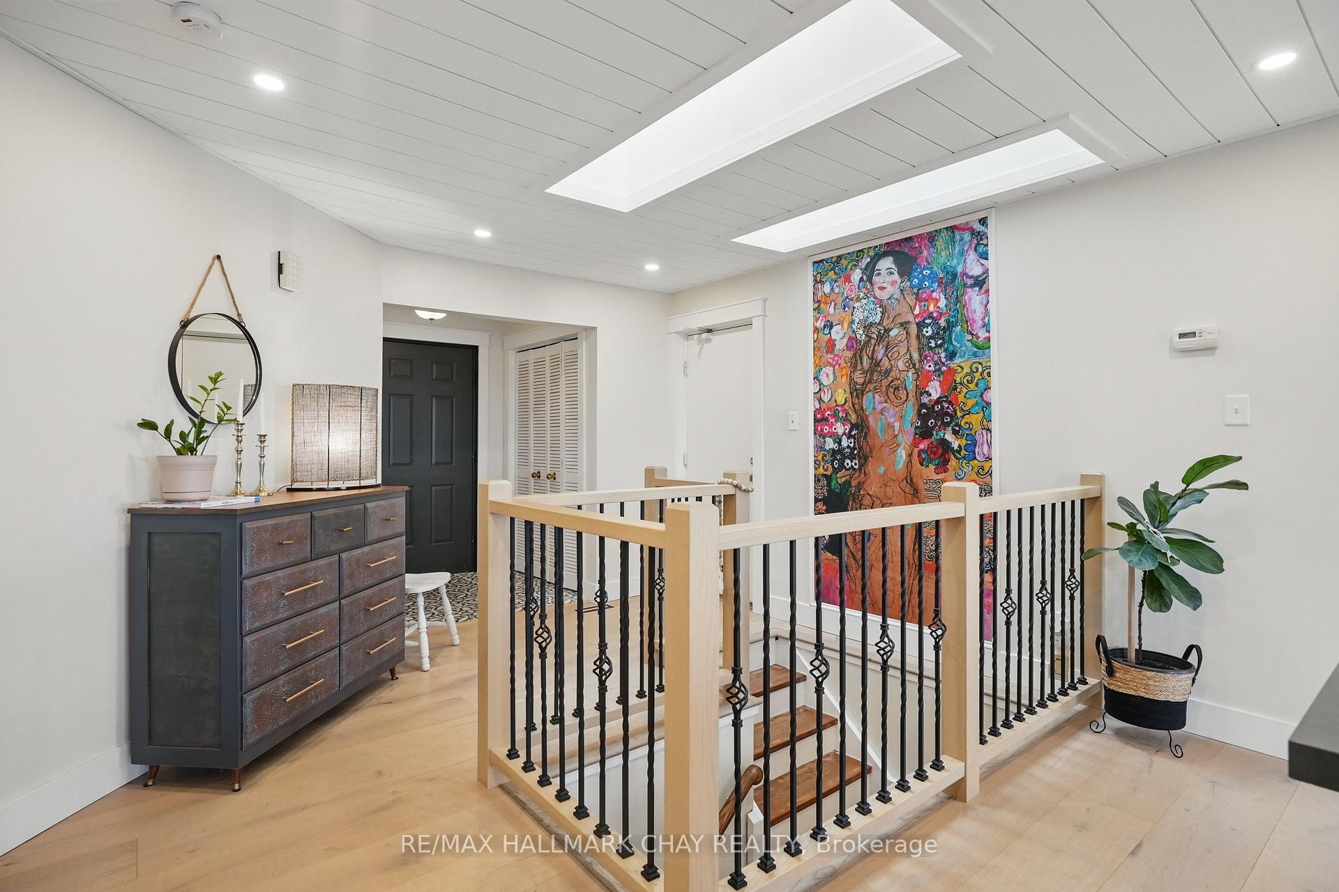 Photo 14 of 133 Fox Run, Barrie, Letitia Heights — HOMEH