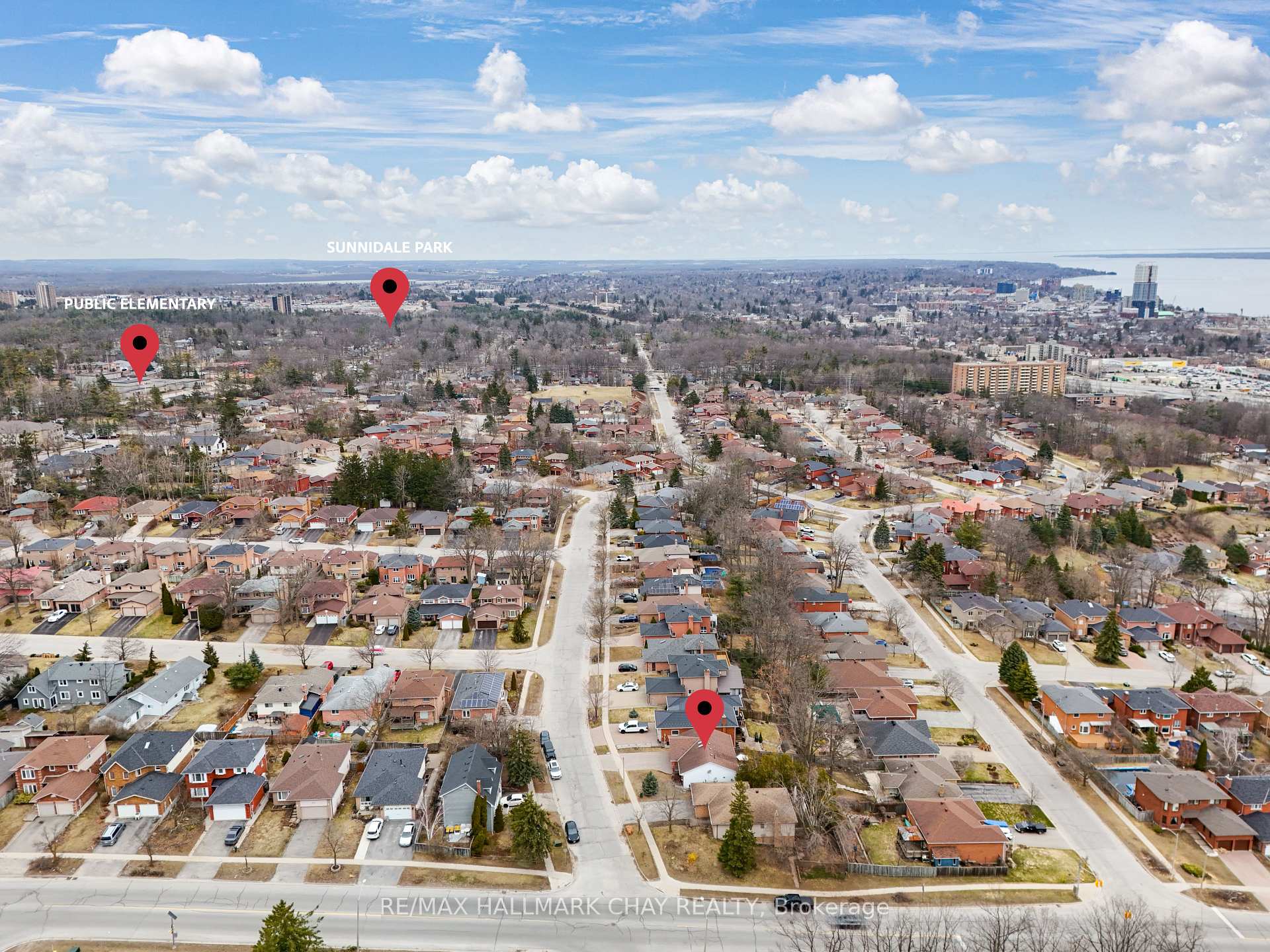 Photo 26 of 133 Fox Run, Barrie, Letitia Heights — HOMEH