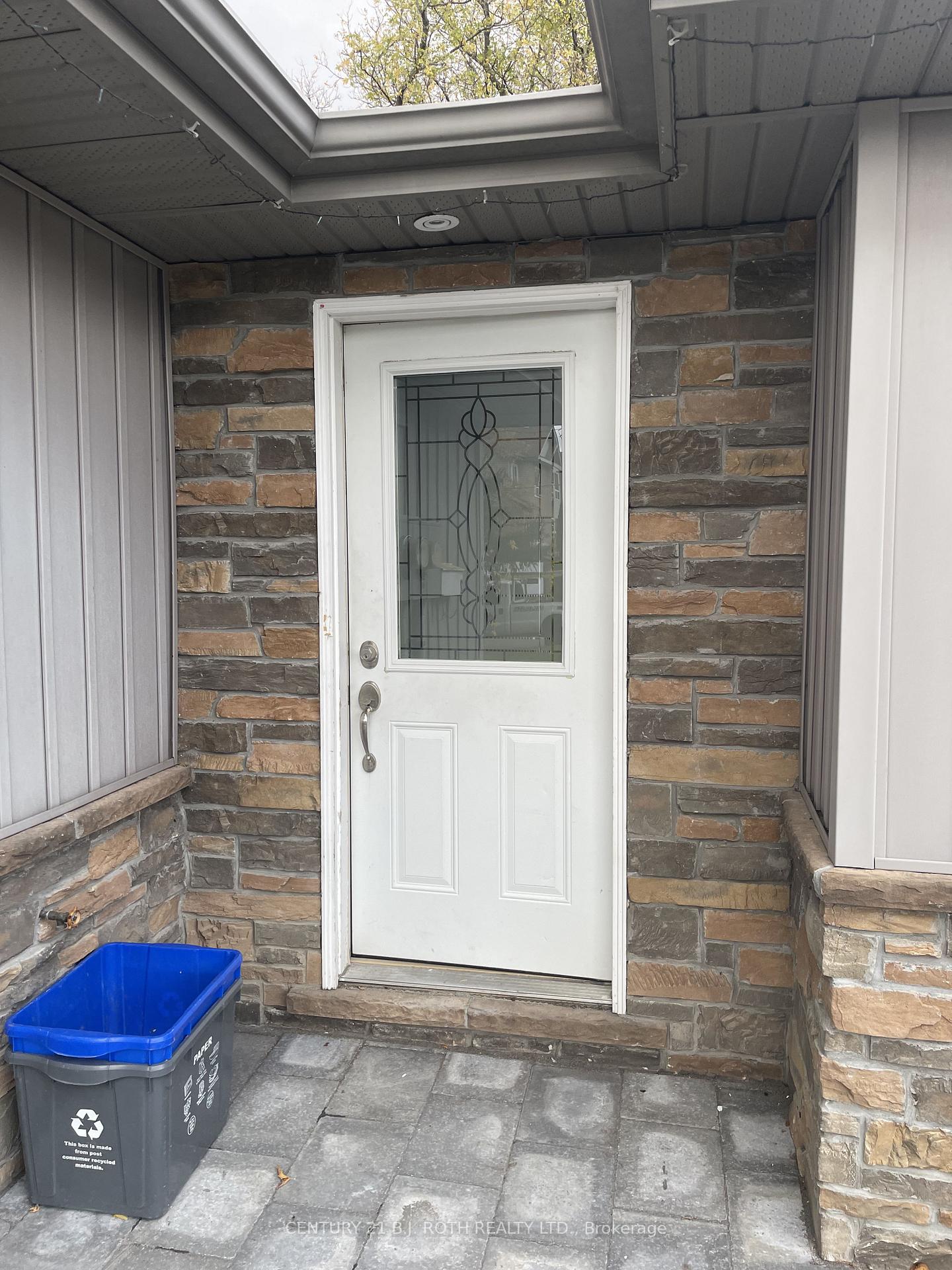 Photo 3 of 225 Cox Mill Road, Barrie, Painswick North — HOMEH