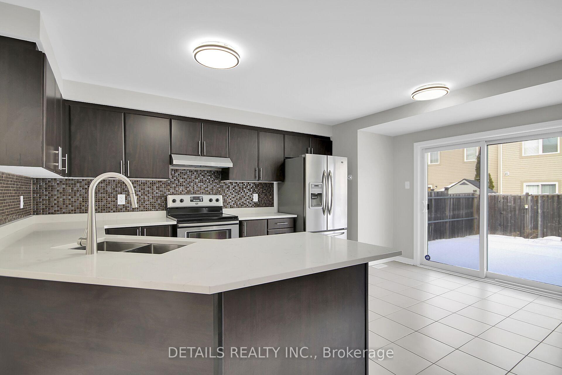 Photo 6 of 3003 Freshwater Way, Ottawa, Barrhaven - Half Moon Bay — HOMEH