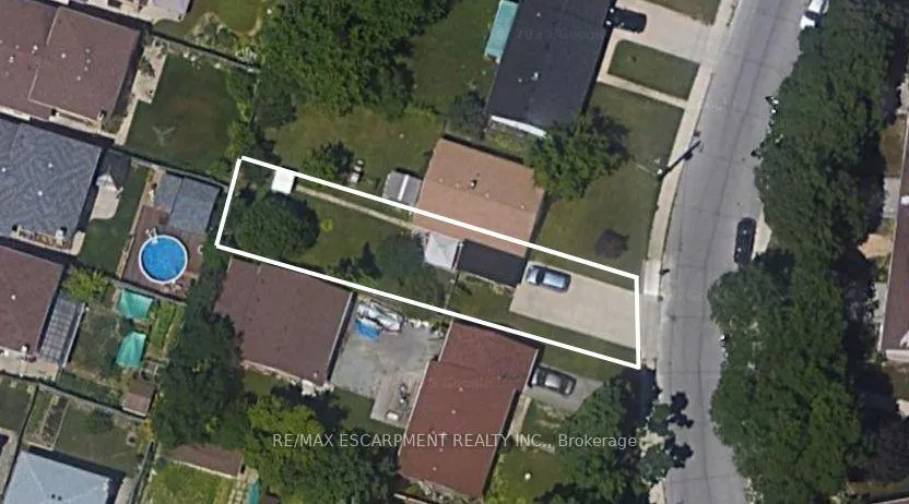Photo 4 of 388 East 25th Street, Hamilton, Burkholme — HOMEH