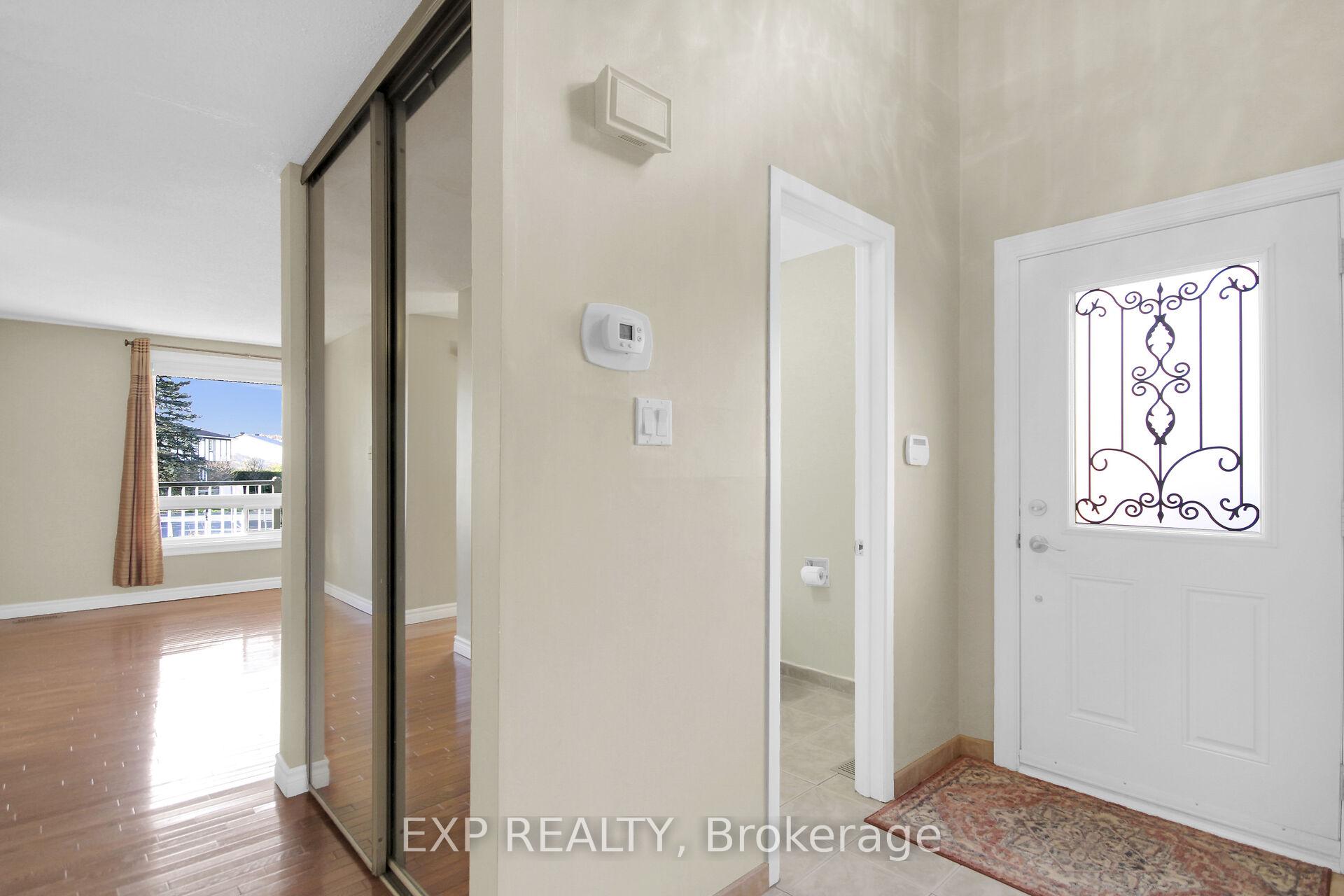 Photo 4 of 8 Henfield Avenue, Ottawa, Barrhaven - Knollsbrook — HOMEH