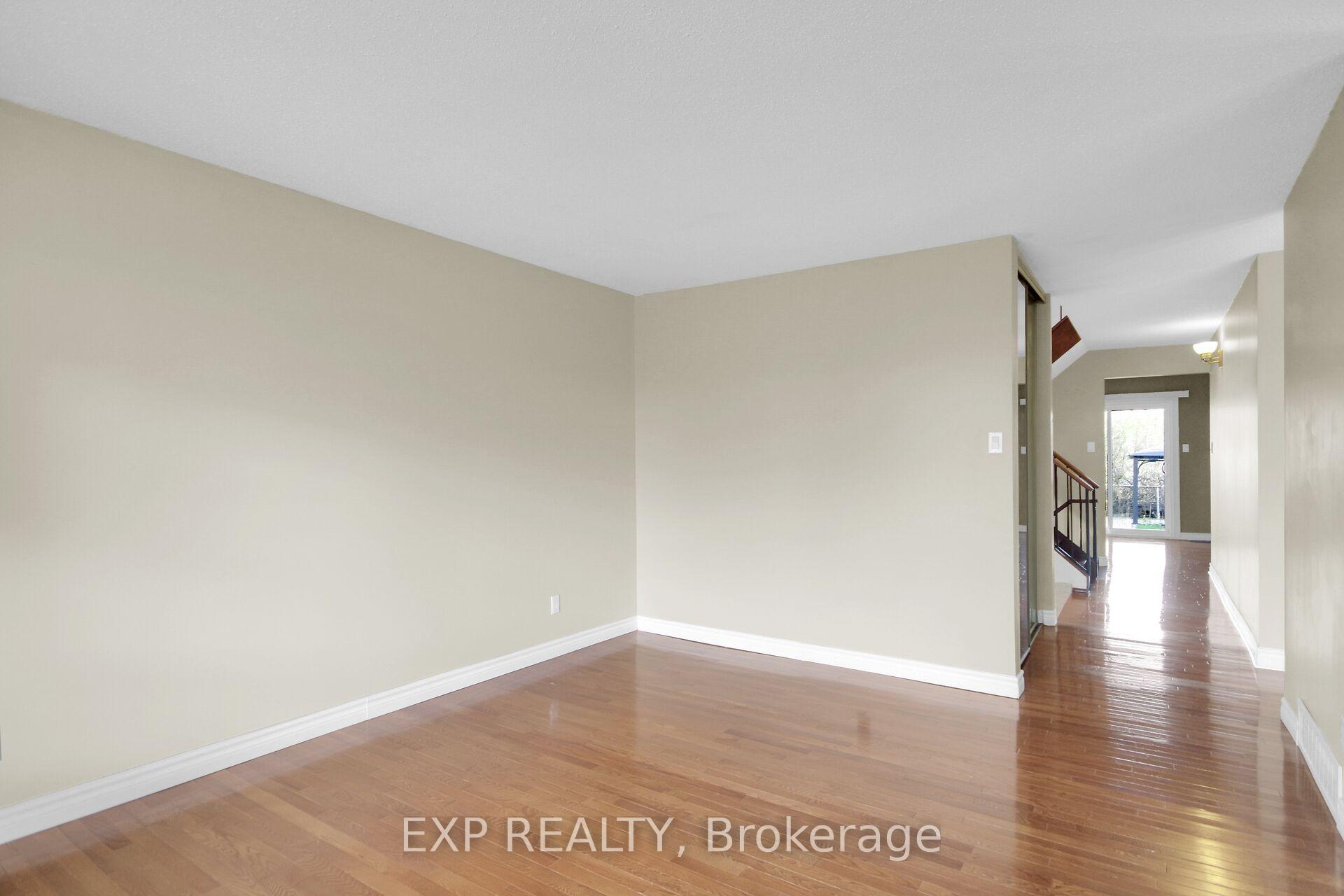 Photo 9 of 8 Henfield Avenue, Ottawa, Barrhaven - Knollsbrook — HOMEH