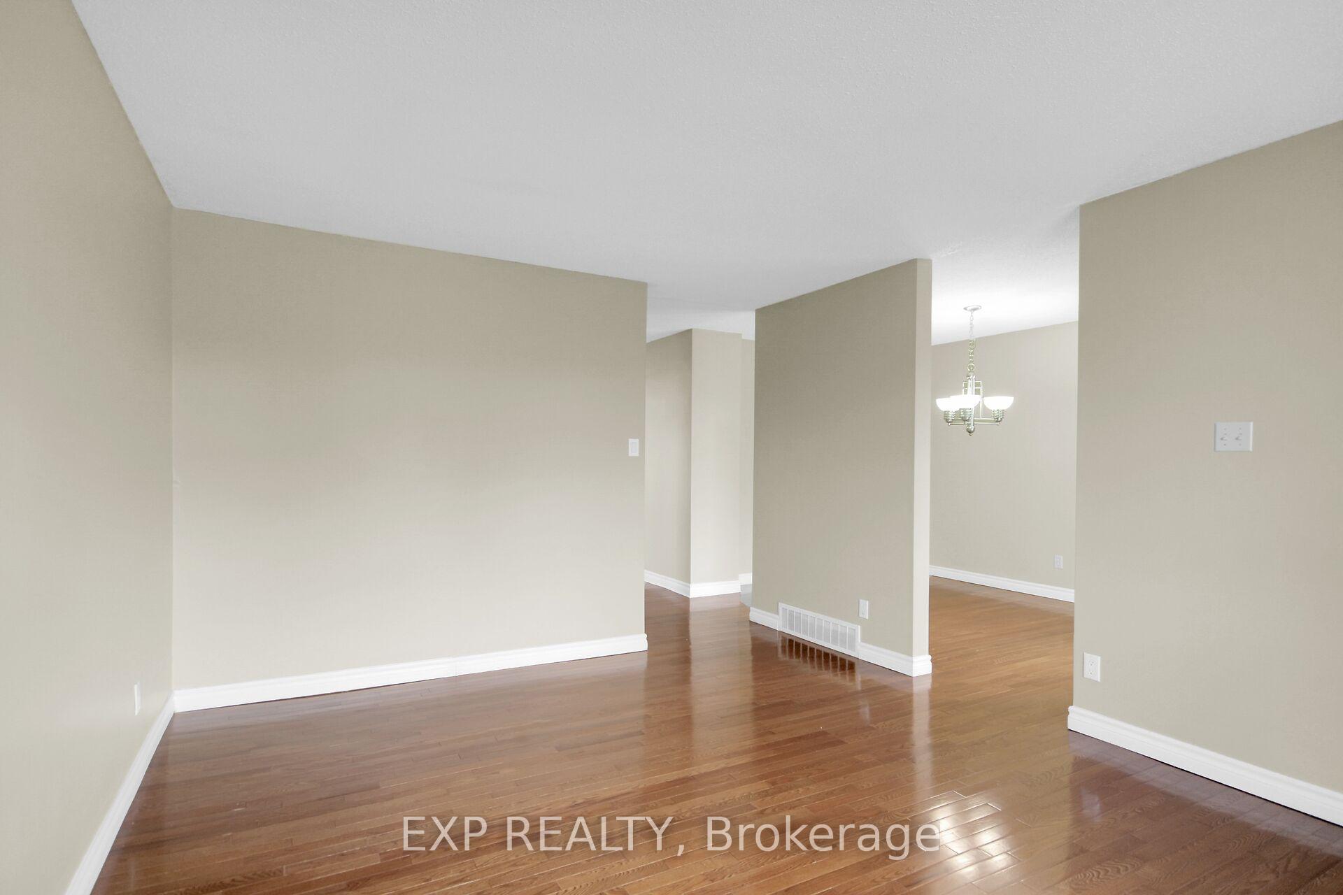 Photo 13 of 8 Henfield Avenue, Ottawa, Barrhaven - Knollsbrook — HOMEH