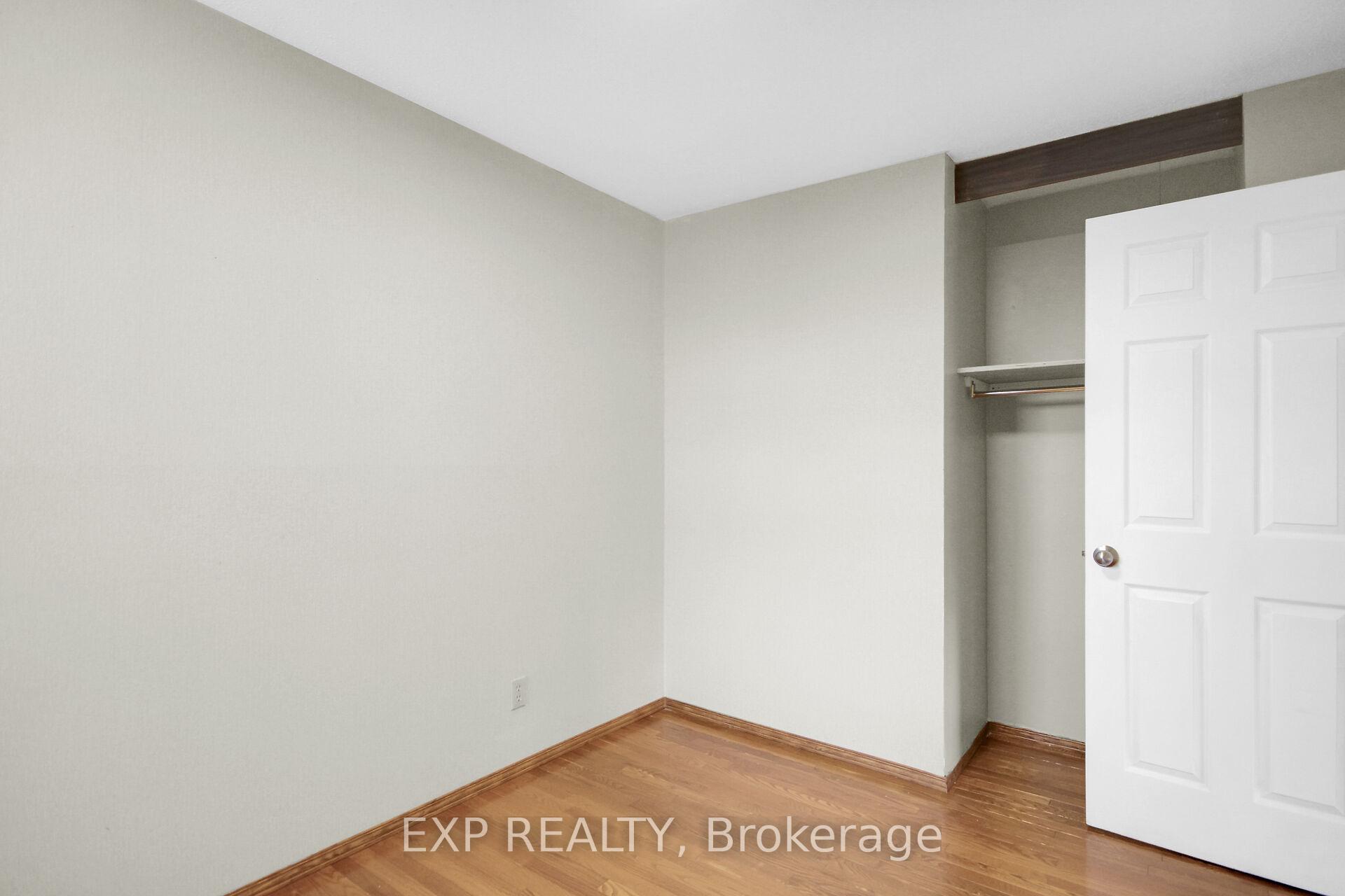 Photo 22 of 8 Henfield Avenue, Ottawa, Barrhaven - Knollsbrook — HOMEH
