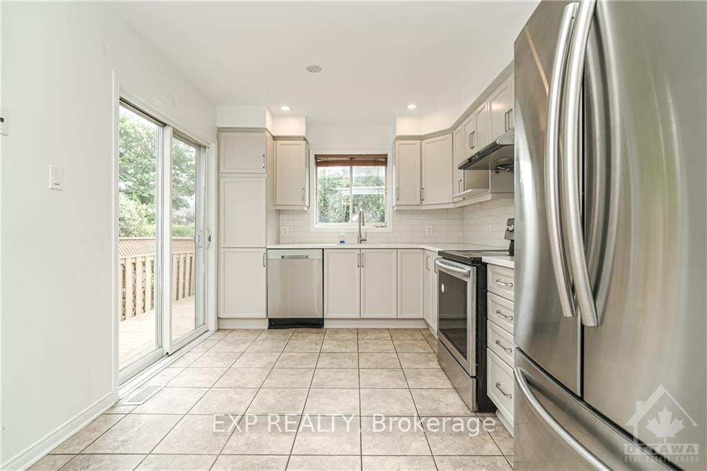 Photo 6 of 79 Locheland Crescent, Ottawa, Barrhaven East — HOMEH