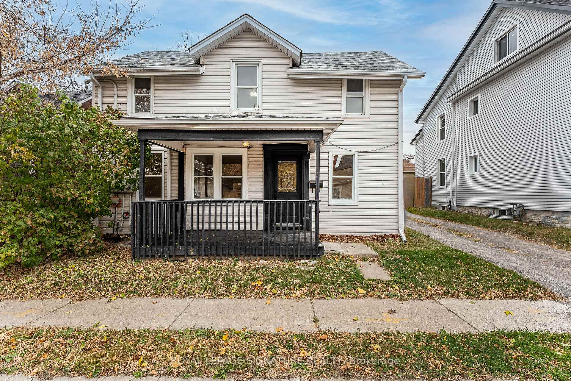 Front of 38 Brock Street
