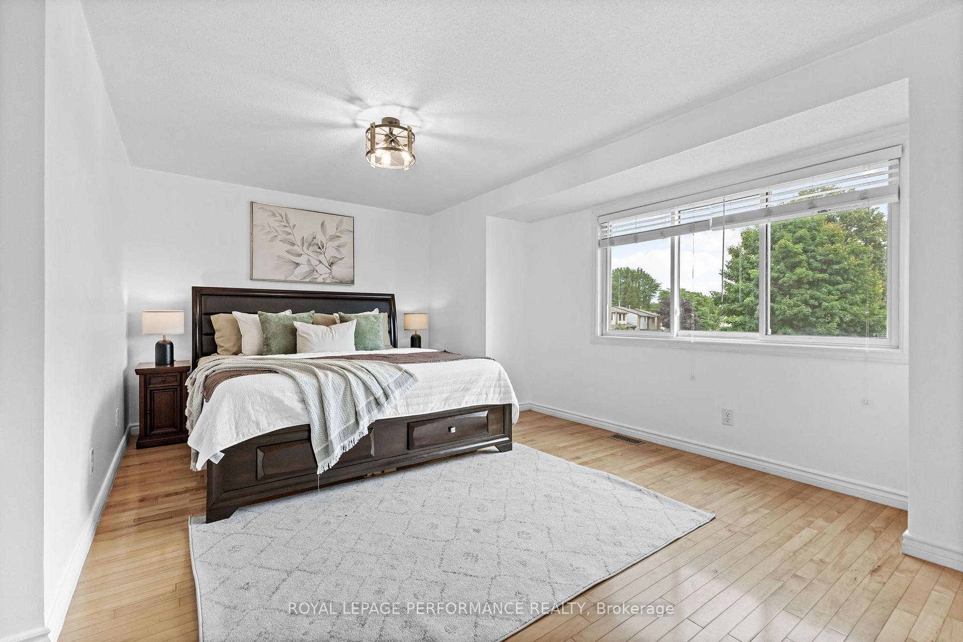Photo 11 of 36 Berkshire Way, Ottawa, Barrhaven - Pheasant Run — HOMEH