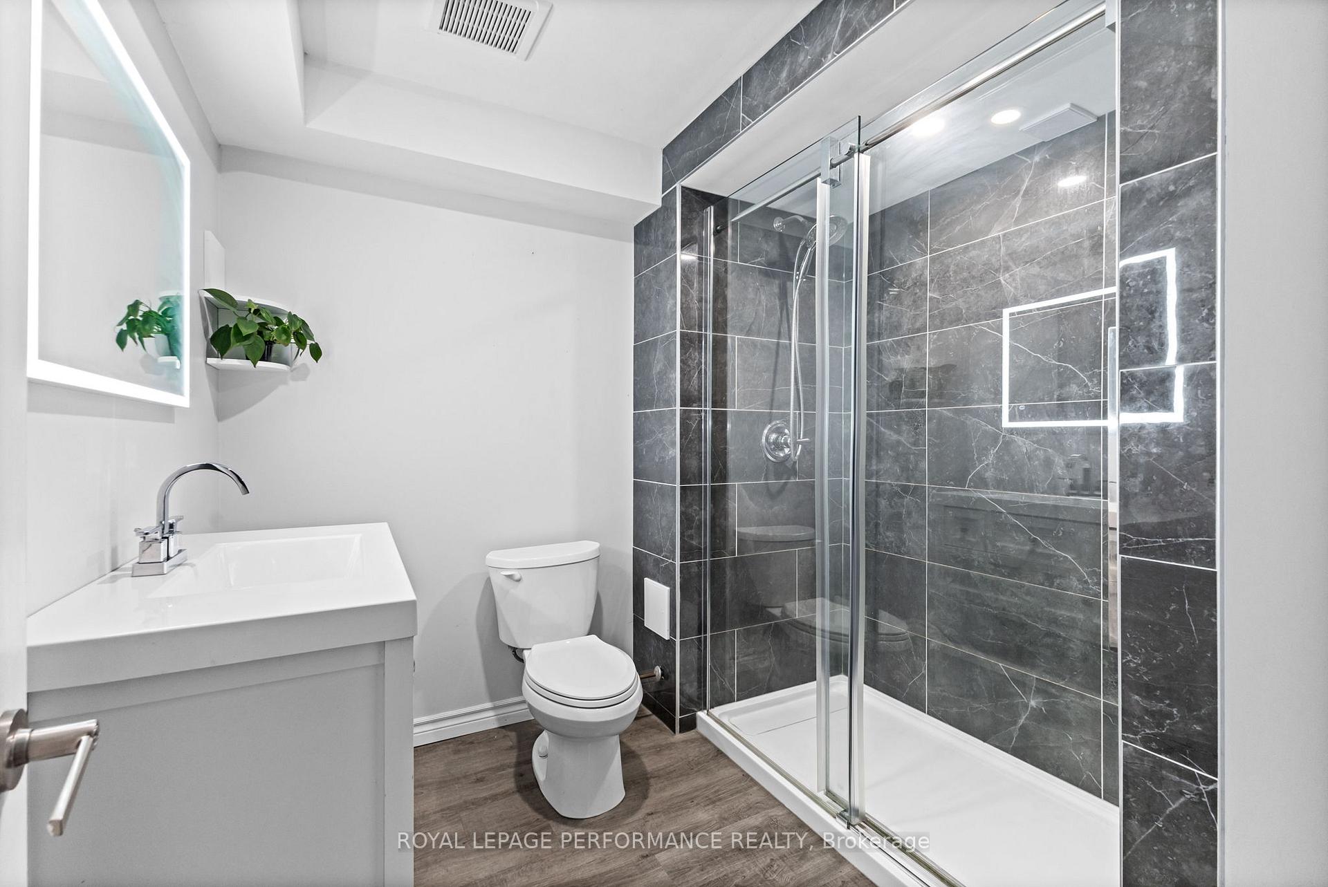 Photo 20 of 36 Berkshire Way, Ottawa, Barrhaven - Pheasant Run — HOMEH