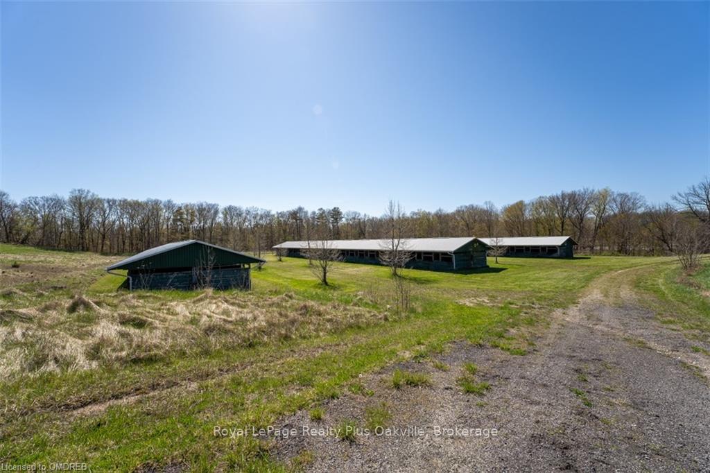 Photo 6 of 5244 #1 Sideroad - R.R. #6, Burlington, Rural Burlington — HOMEH