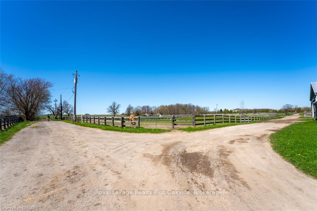 Photo 14 of 5244 #1 Sideroad - R.R. #6, Burlington, Rural Burlington — HOMEH