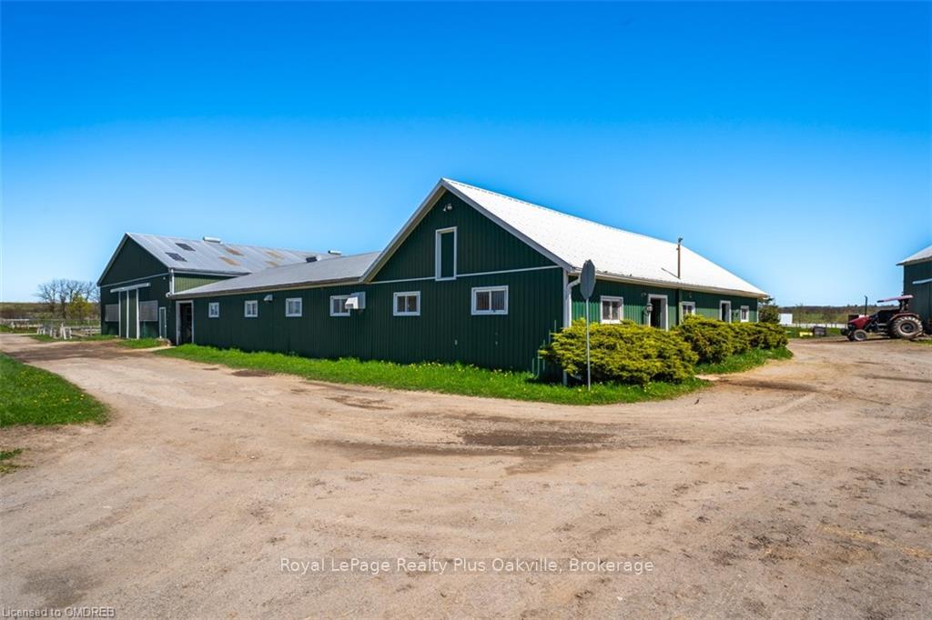 Photo 16 of 5244 #1 Sideroad - R.R. #6, Burlington, Rural Burlington — HOMEH