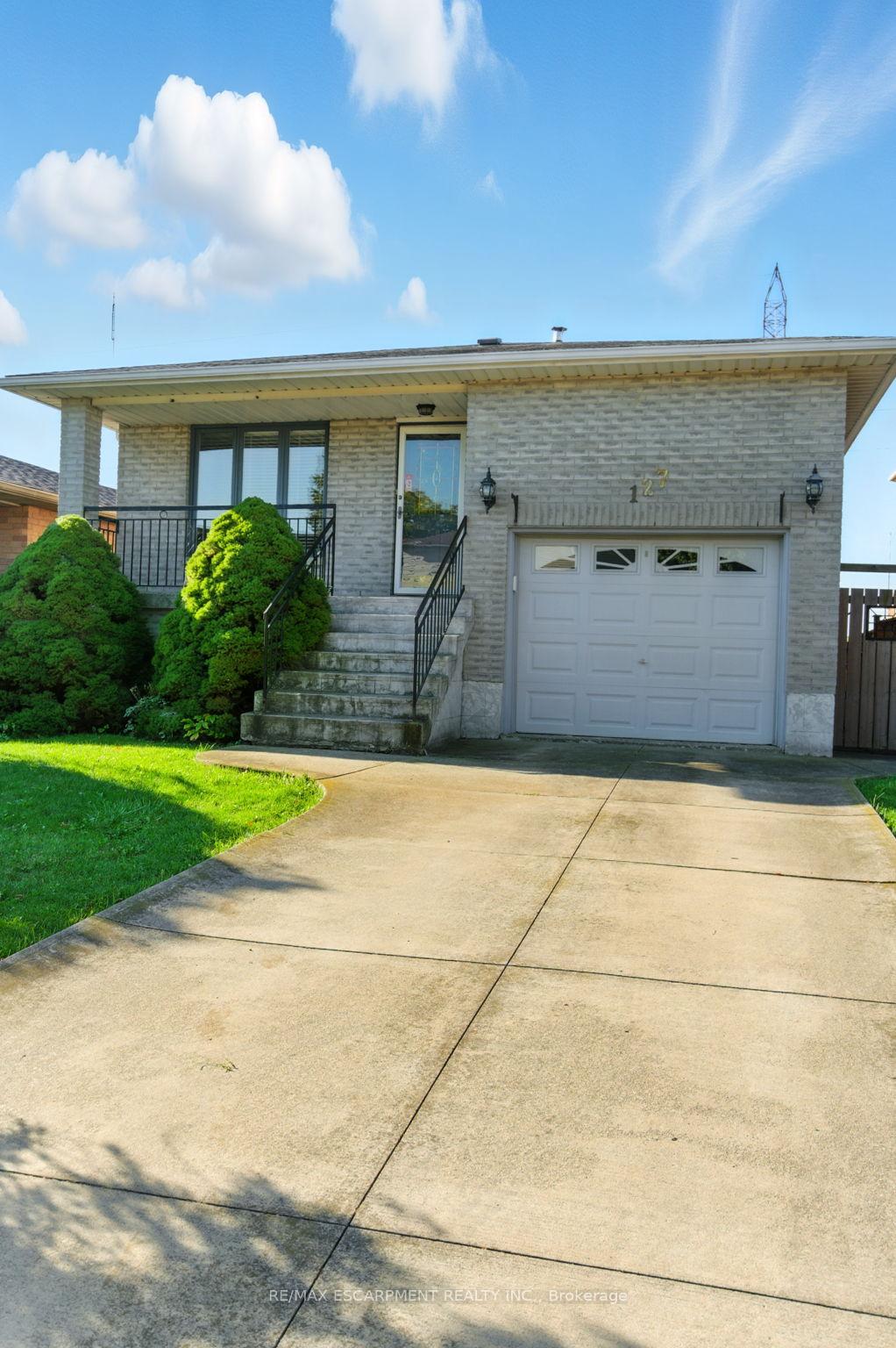 Photo 3 of 127 Beaverbrook Avenue, Hamilton, Broughton — HOMEH