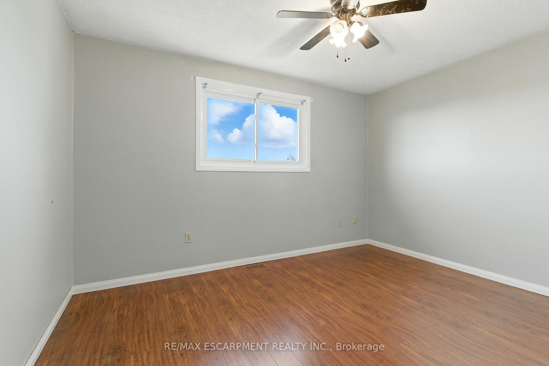 Photo 21 of 127 Beaverbrook Avenue, Hamilton, Broughton — HOMEH