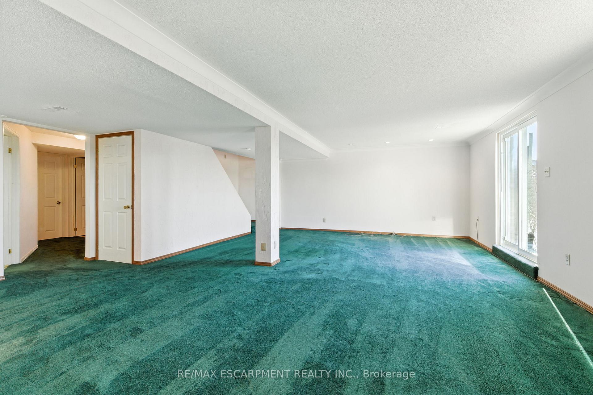 Photo 32 of 127 Beaverbrook Avenue, Hamilton, Broughton — HOMEH