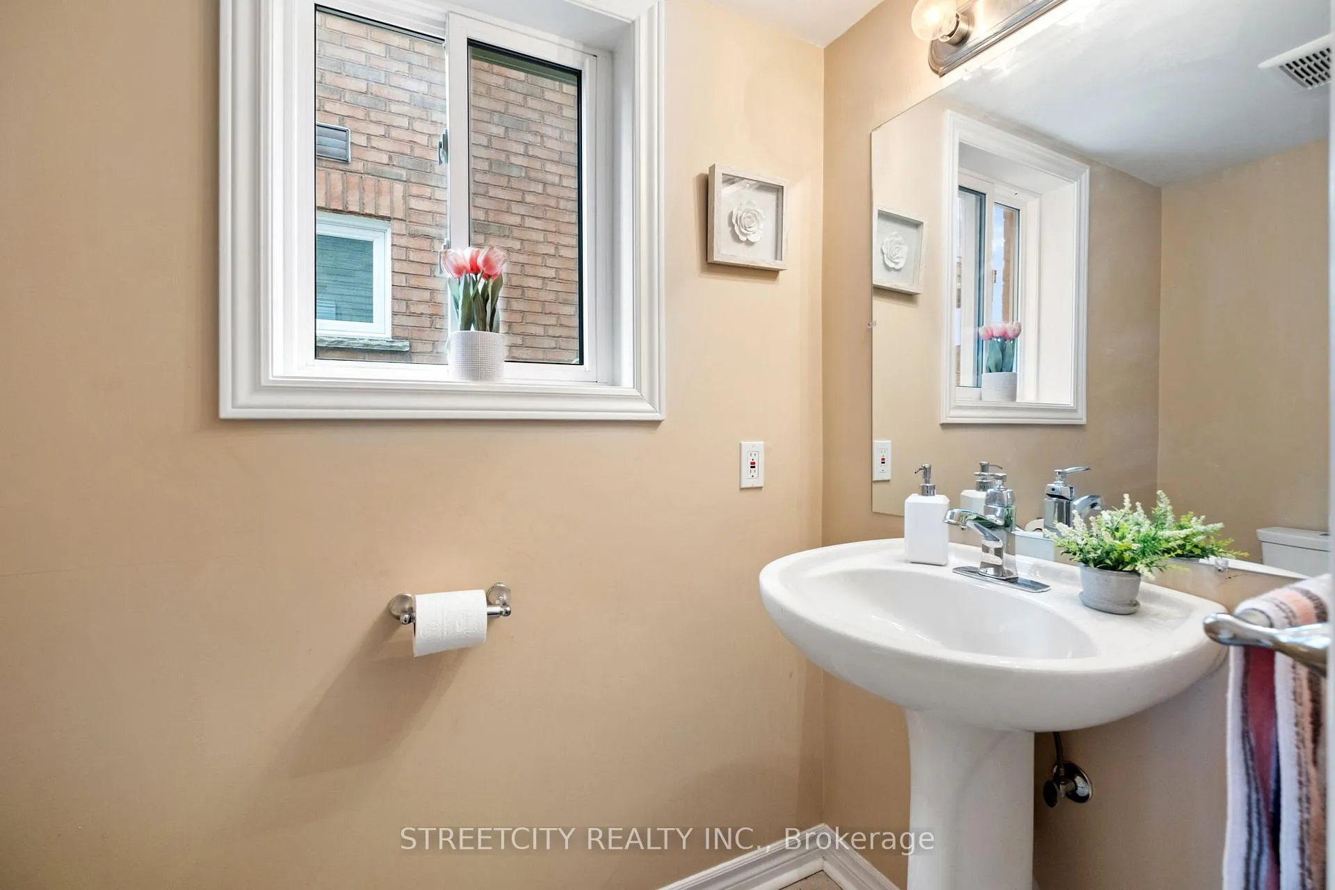 Photo 4 of 3953 Freeman Terrace, Mississauga, Churchill Meadows — HOMEH