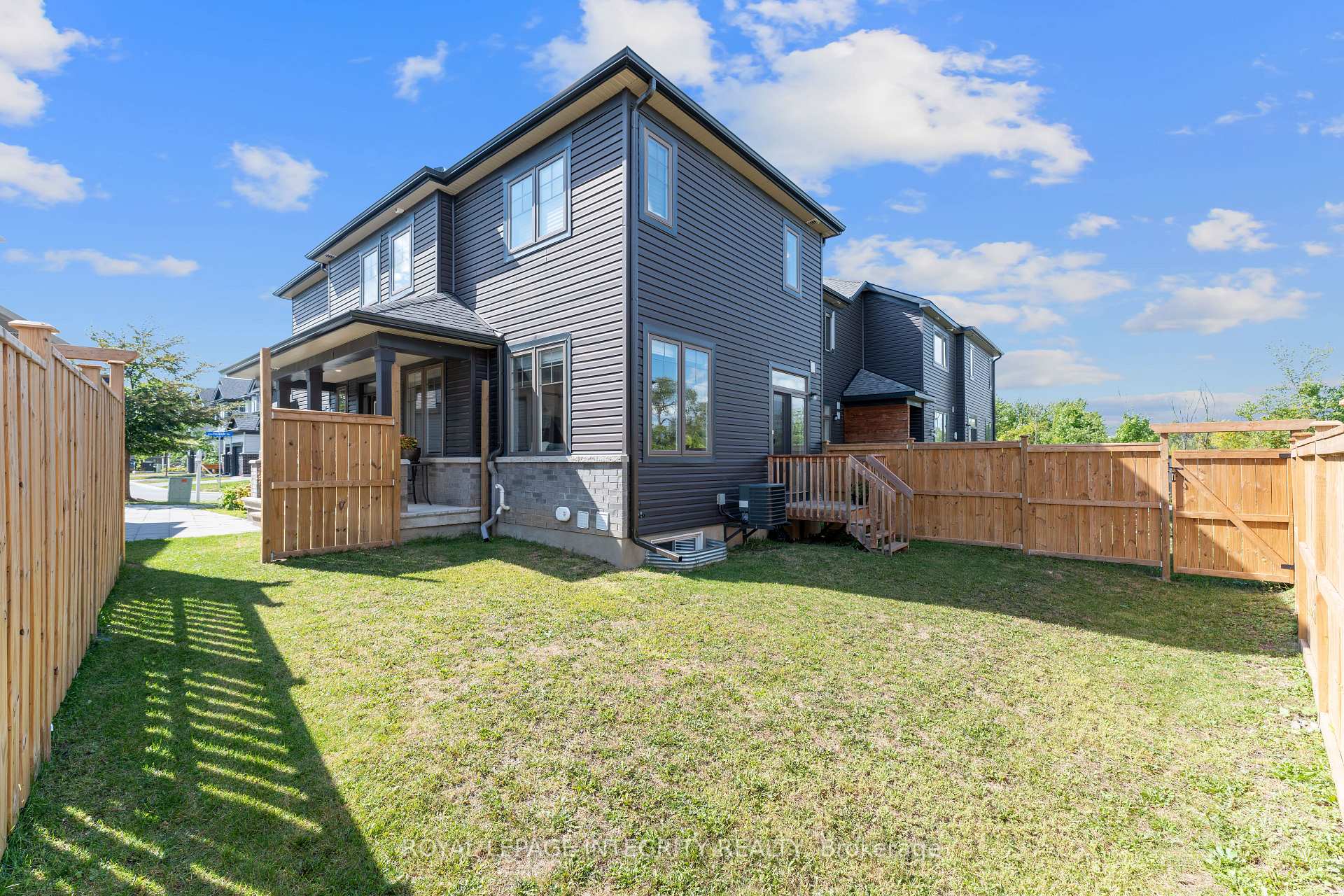 Photo 24 of 508 Escapade Private, Ottawa, Blossom Park/Kemp Park/Findlay Creek — HOMEH