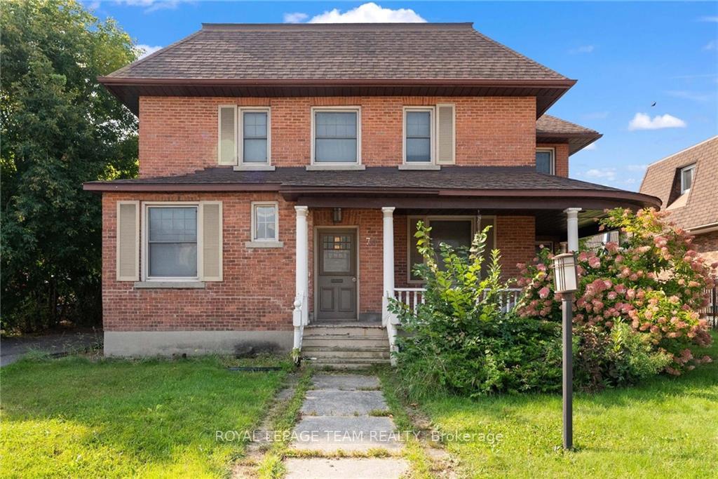 Photo 1 of 70 Madawaska Street, Arnprior — HOMEH