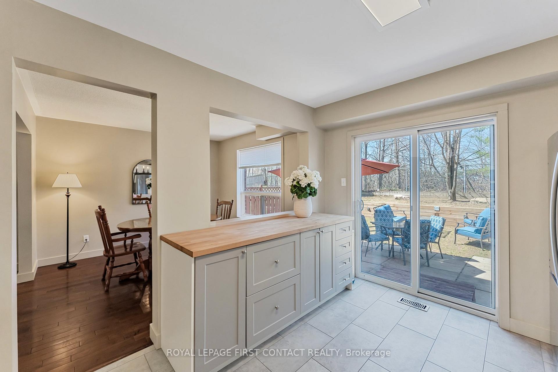 Photo 12 of 96 Churchland Drive, Barrie, Holly — HOMEH
