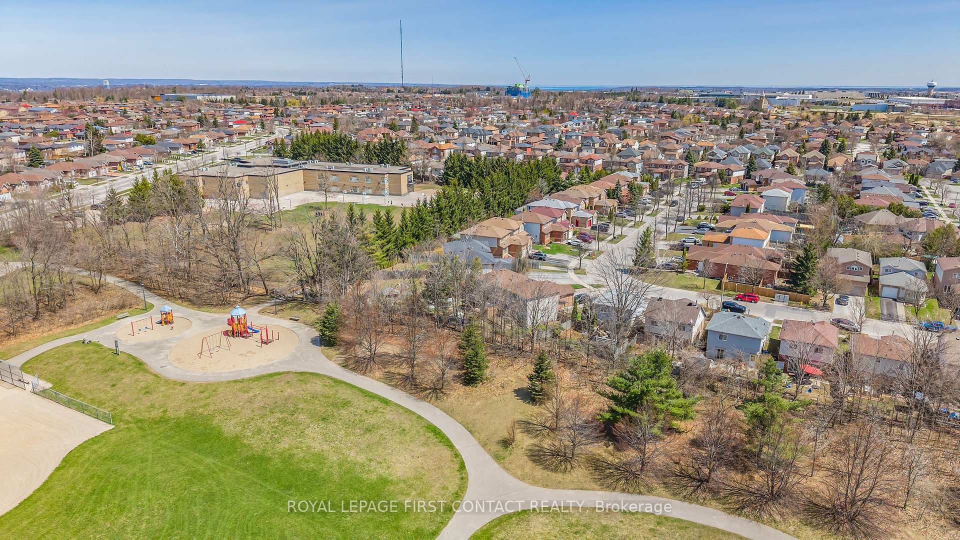 Photo 27 of 96 Churchland Drive, Barrie, Holly — HOMEH