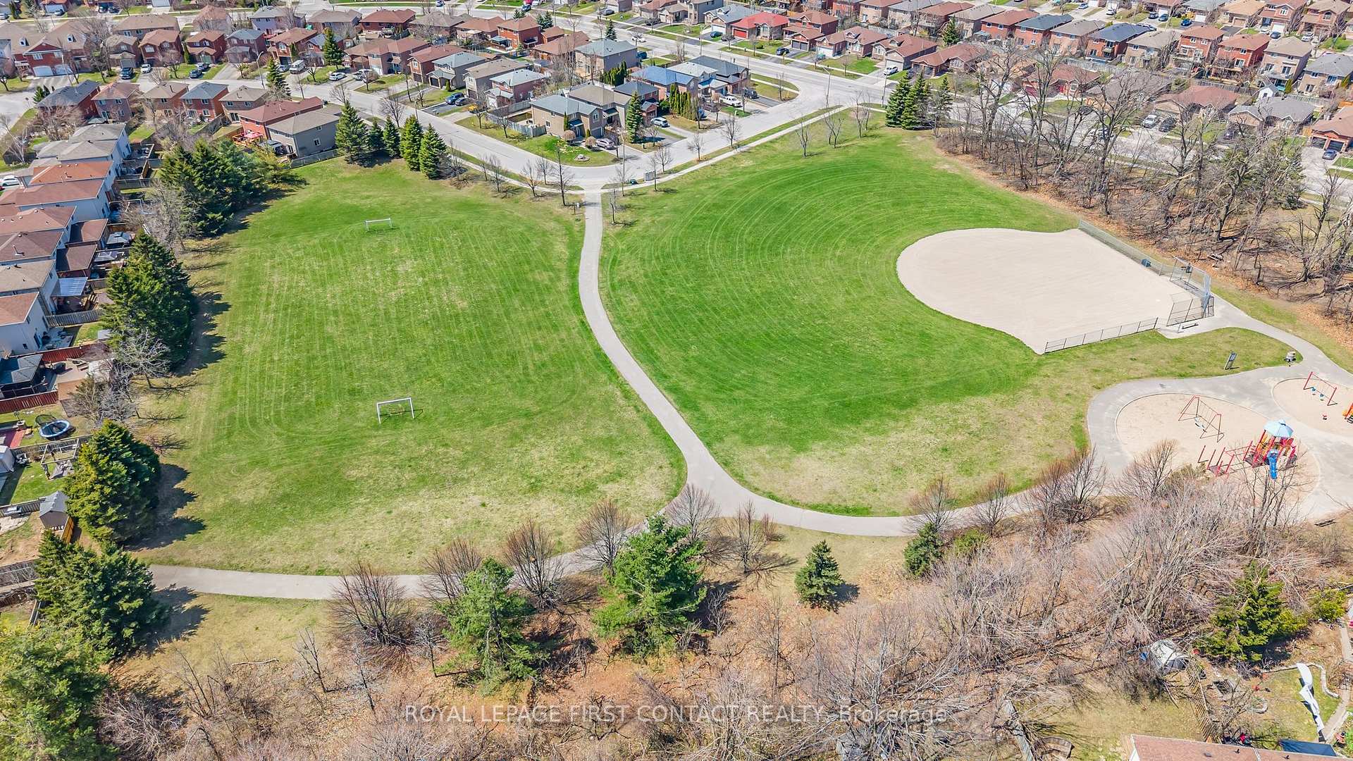 Photo 30 of 96 Churchland Drive, Barrie, Holly — HOMEH