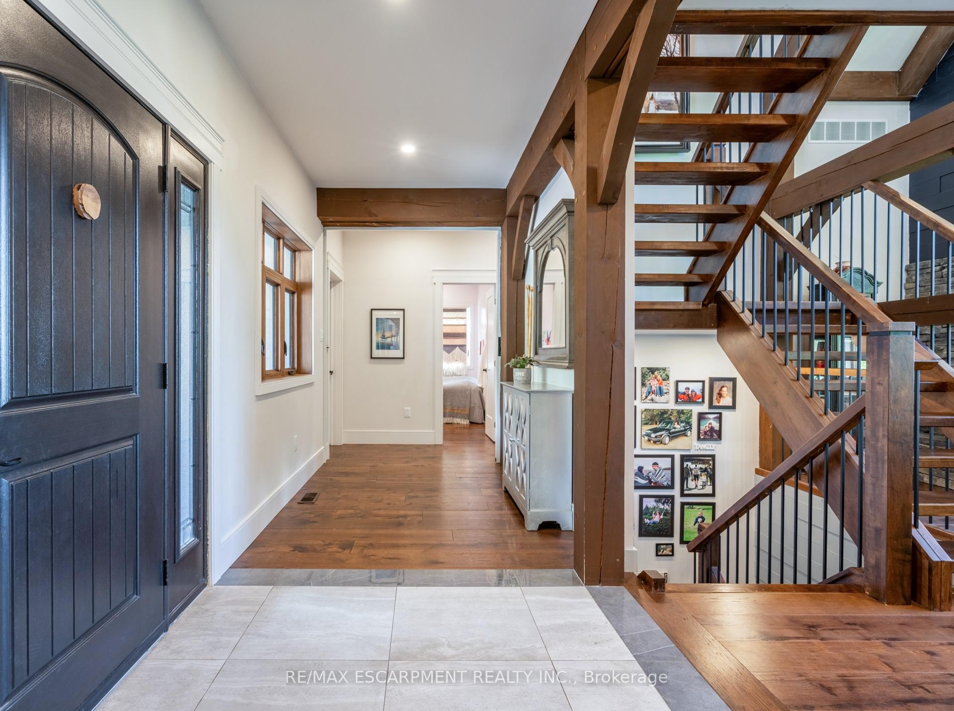 Photo 5 of 5565 Guelph Line, Burlington, Rural Burlington — HOMEH