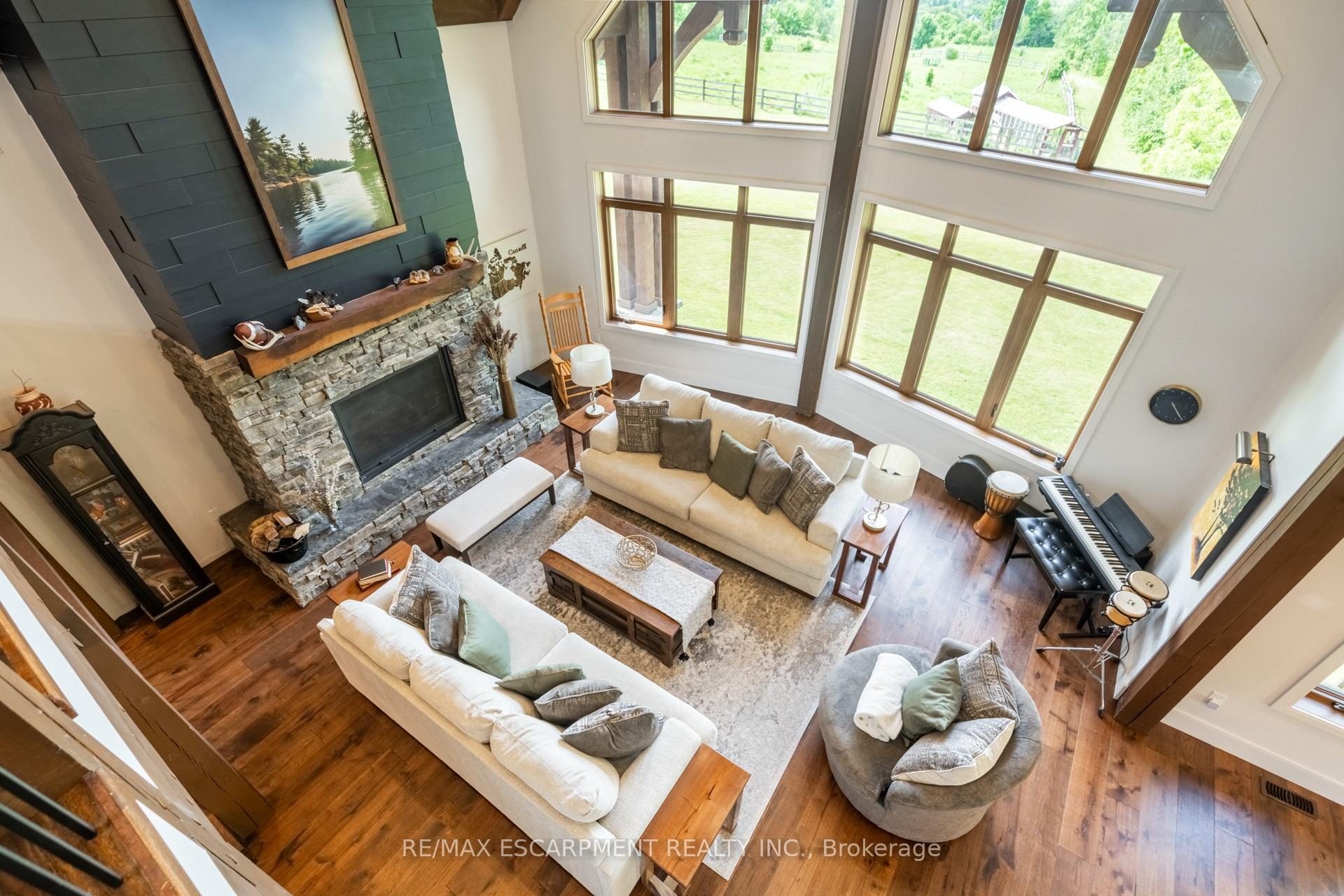 Photo 10 of 5565 Guelph Line, Burlington, Rural Burlington — HOMEH